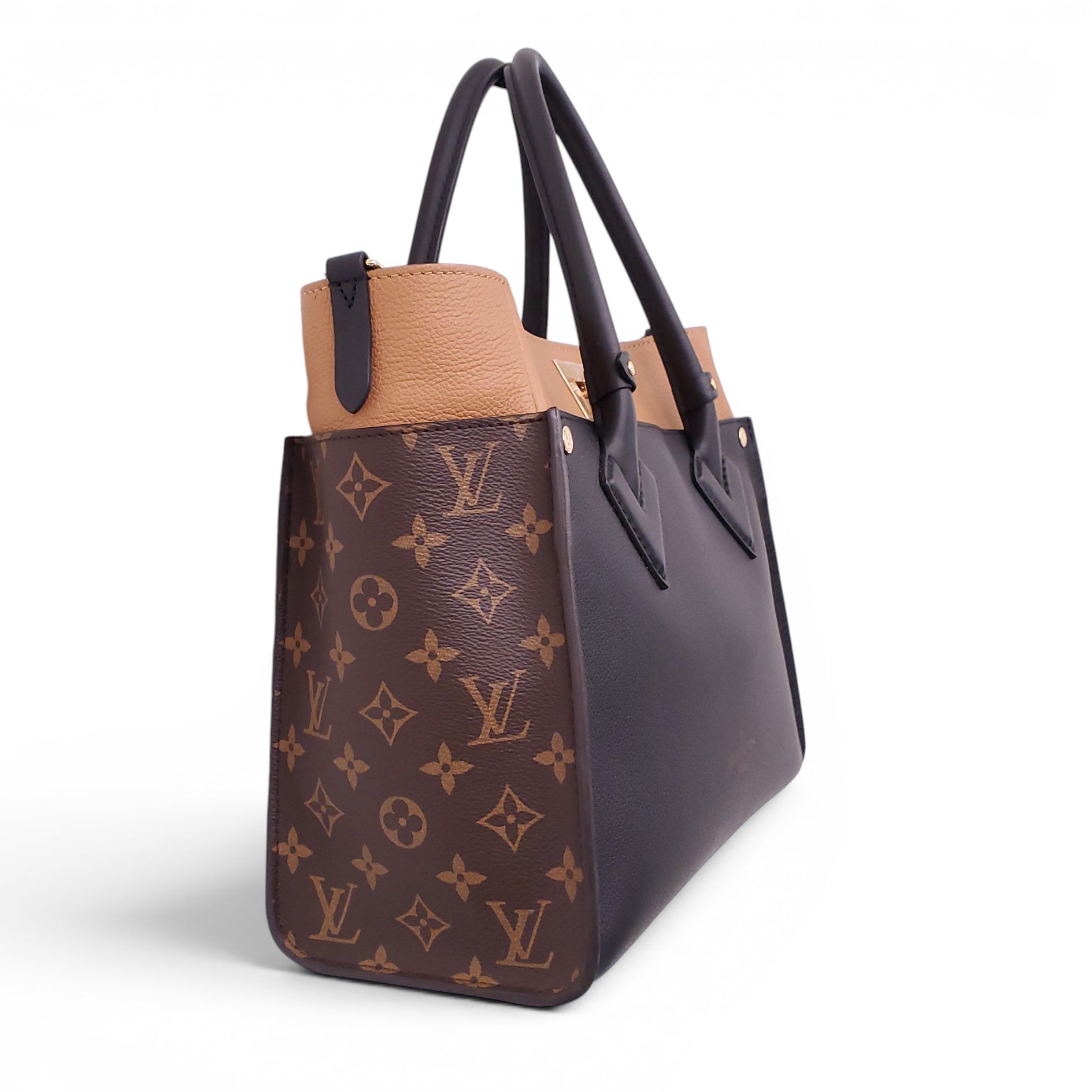 LOUIS VUITTON ON MY SIDE MM BAG