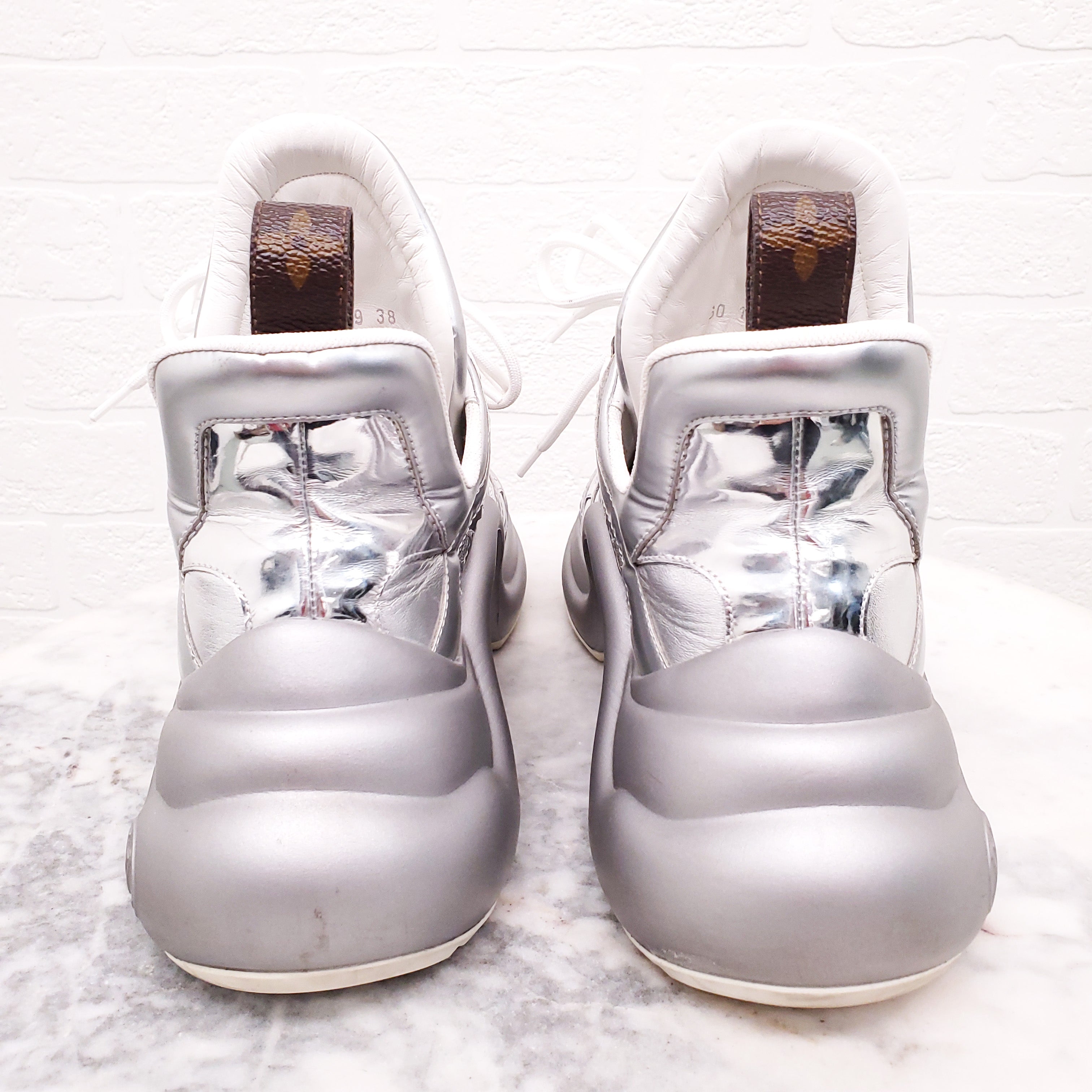 LOUIS VUITTON SILVER ARCH LIGHT CHUNKY SNEAKERS - SIZE 38