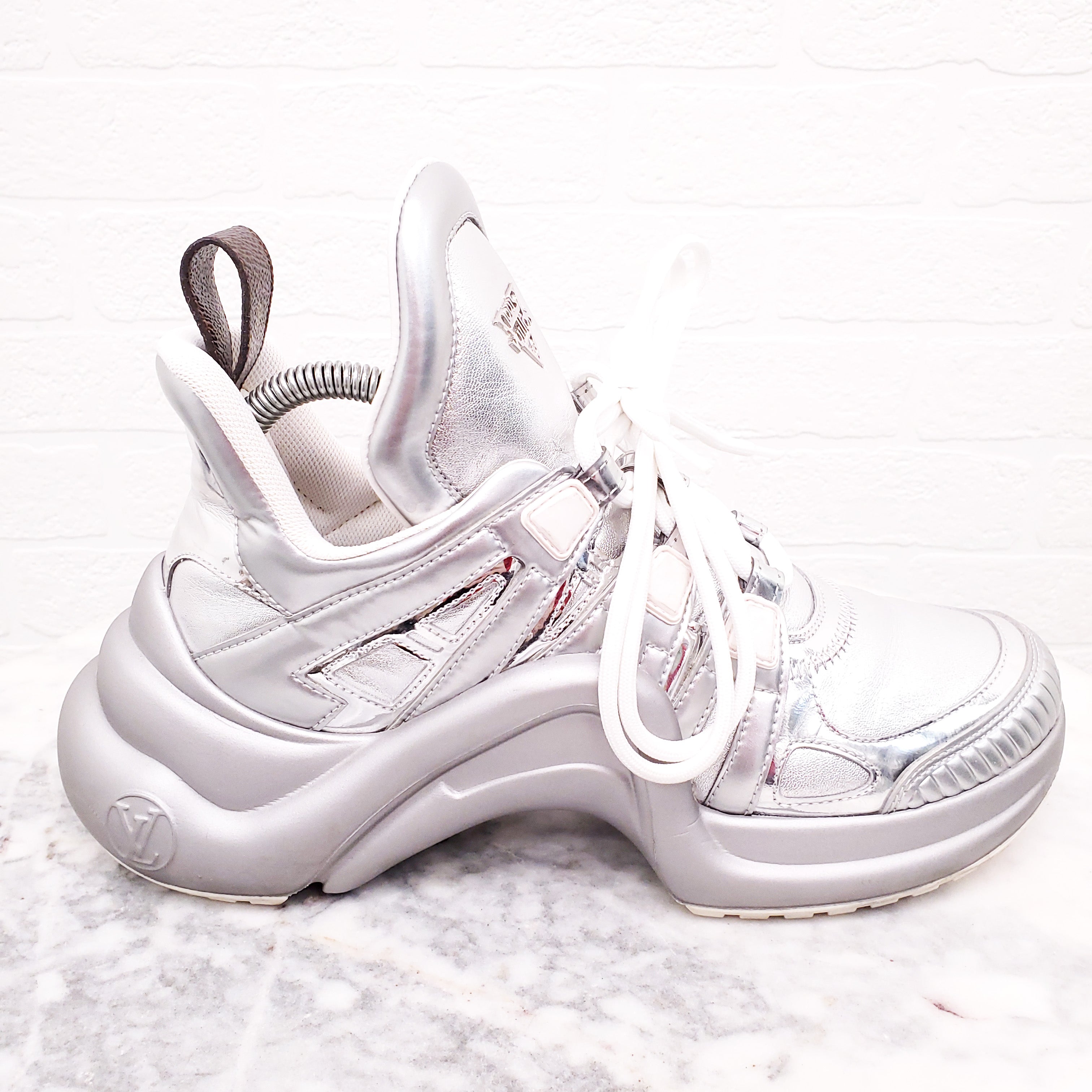 LOUIS VUITTON SILVER ARCH LIGHT CHUNKY SNEAKERS - SIZE 38