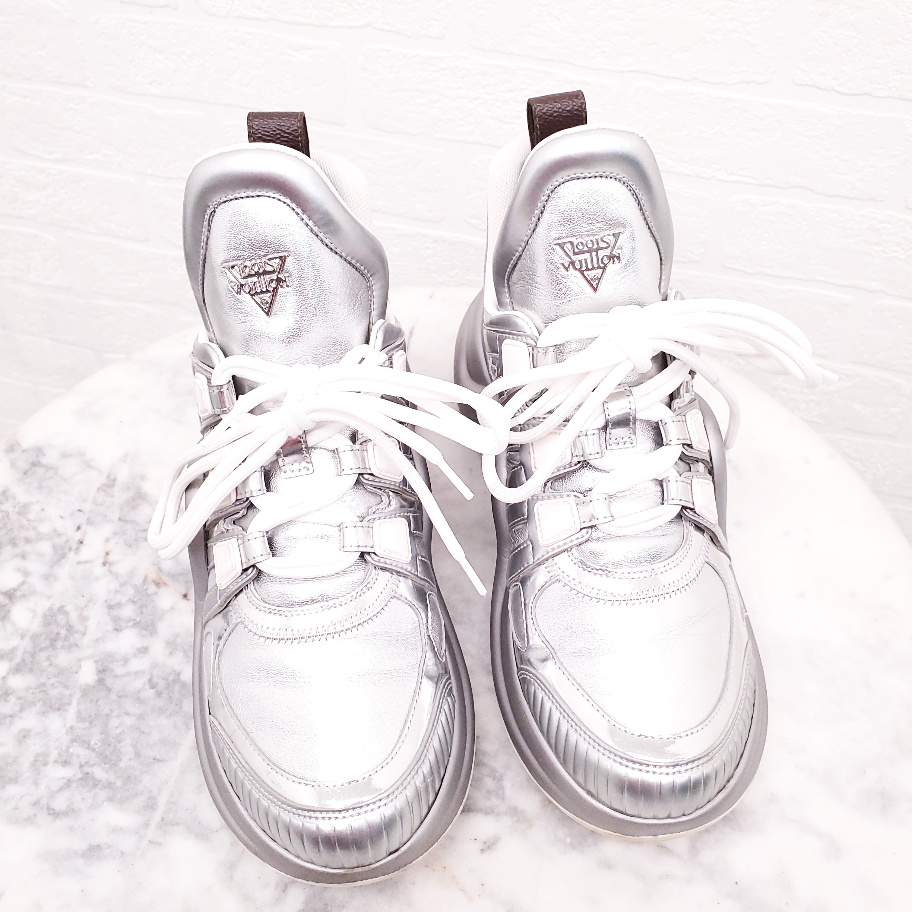 LOUIS VUITTON SILVER ARCH LIGHT CHUNKY SNEAKERS - SIZE 38