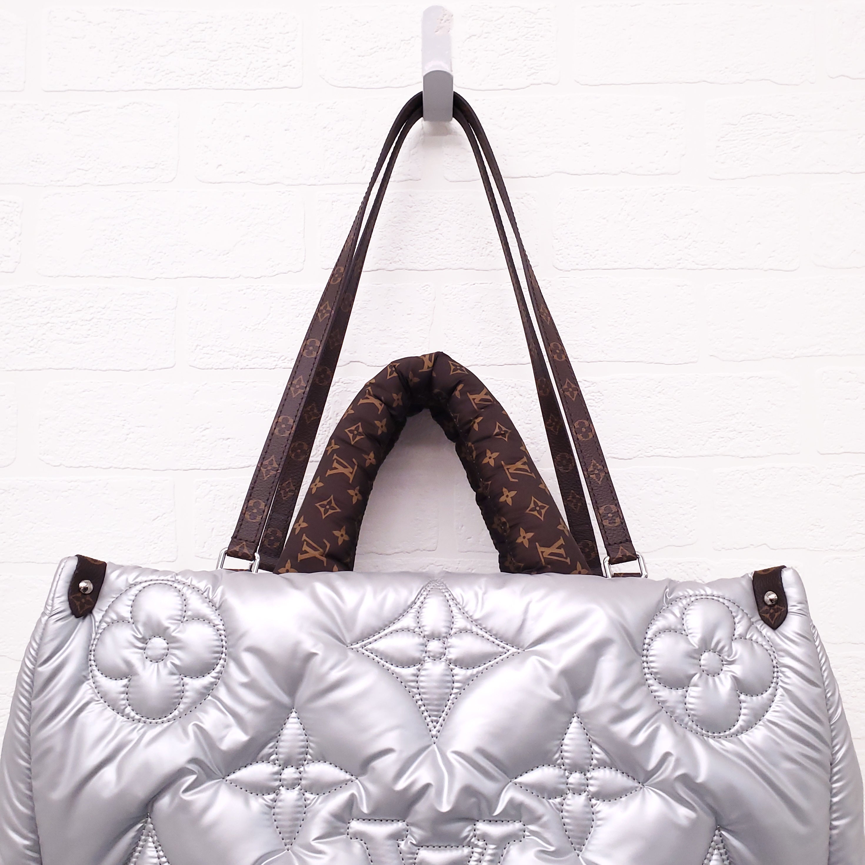 LOUIS VUITTON SILVER MONOGRAM PILLOW ONTHEGO GM TOTE
