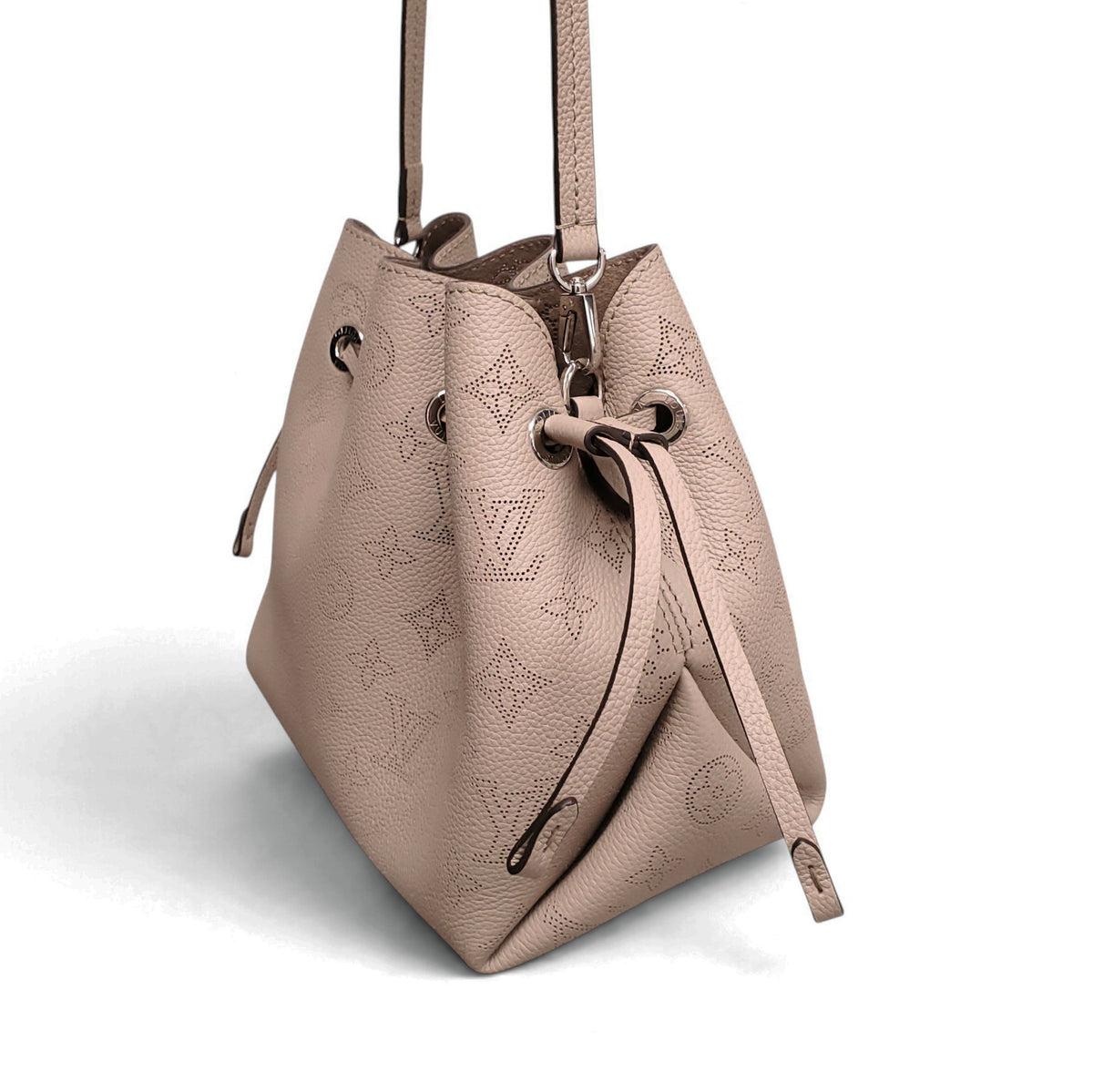 LOUIS VUITTON TAUPE BELLA MAHINA BUCKET BAG WITH TWO STRAPS