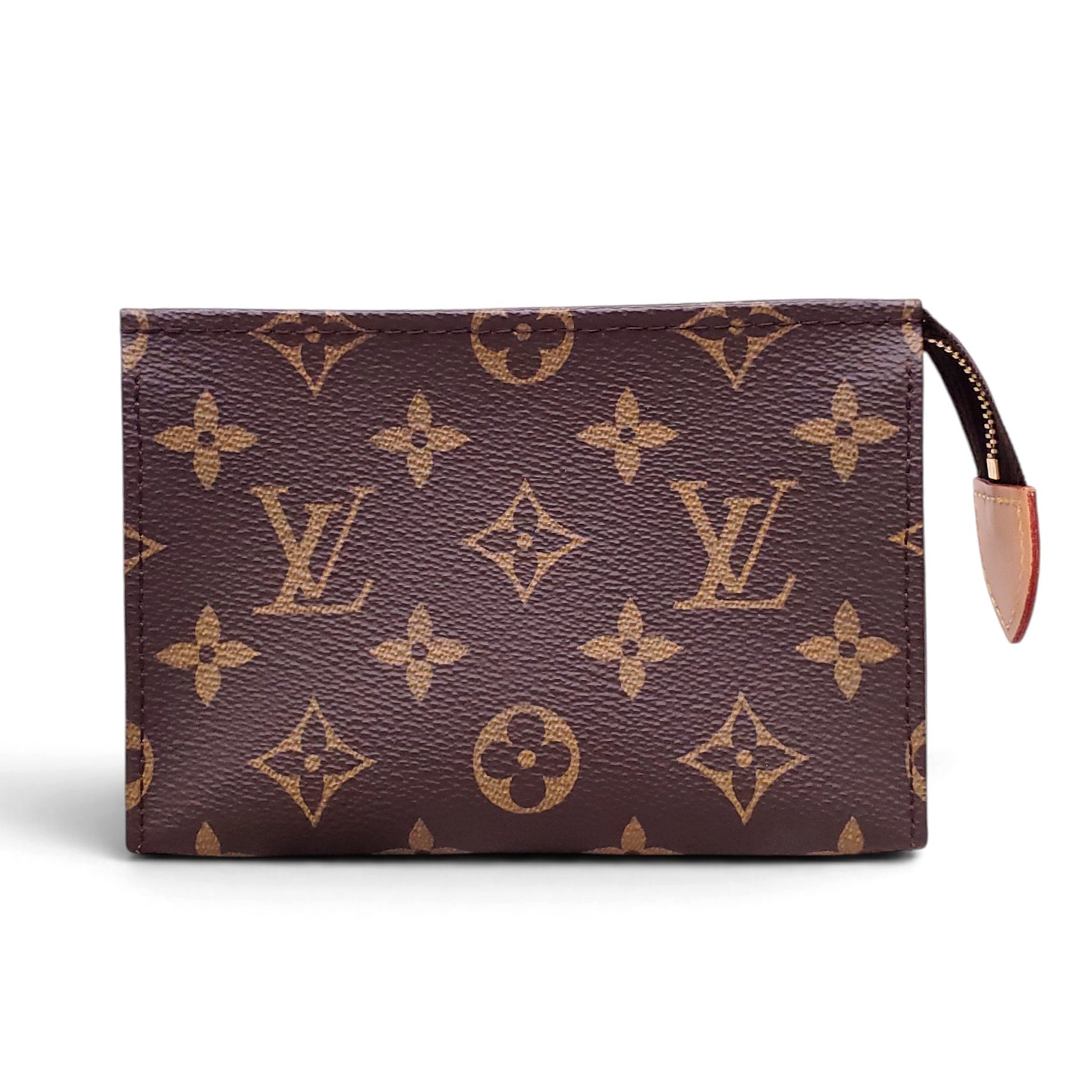 LOUIS VUITTON TOILETRY 15