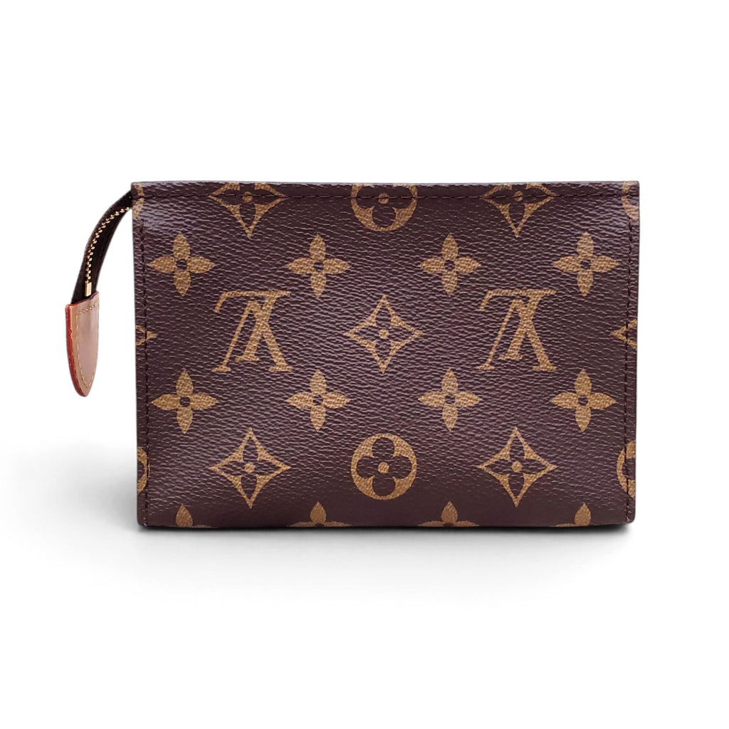 LOUIS VUITTON TOILETRY 15