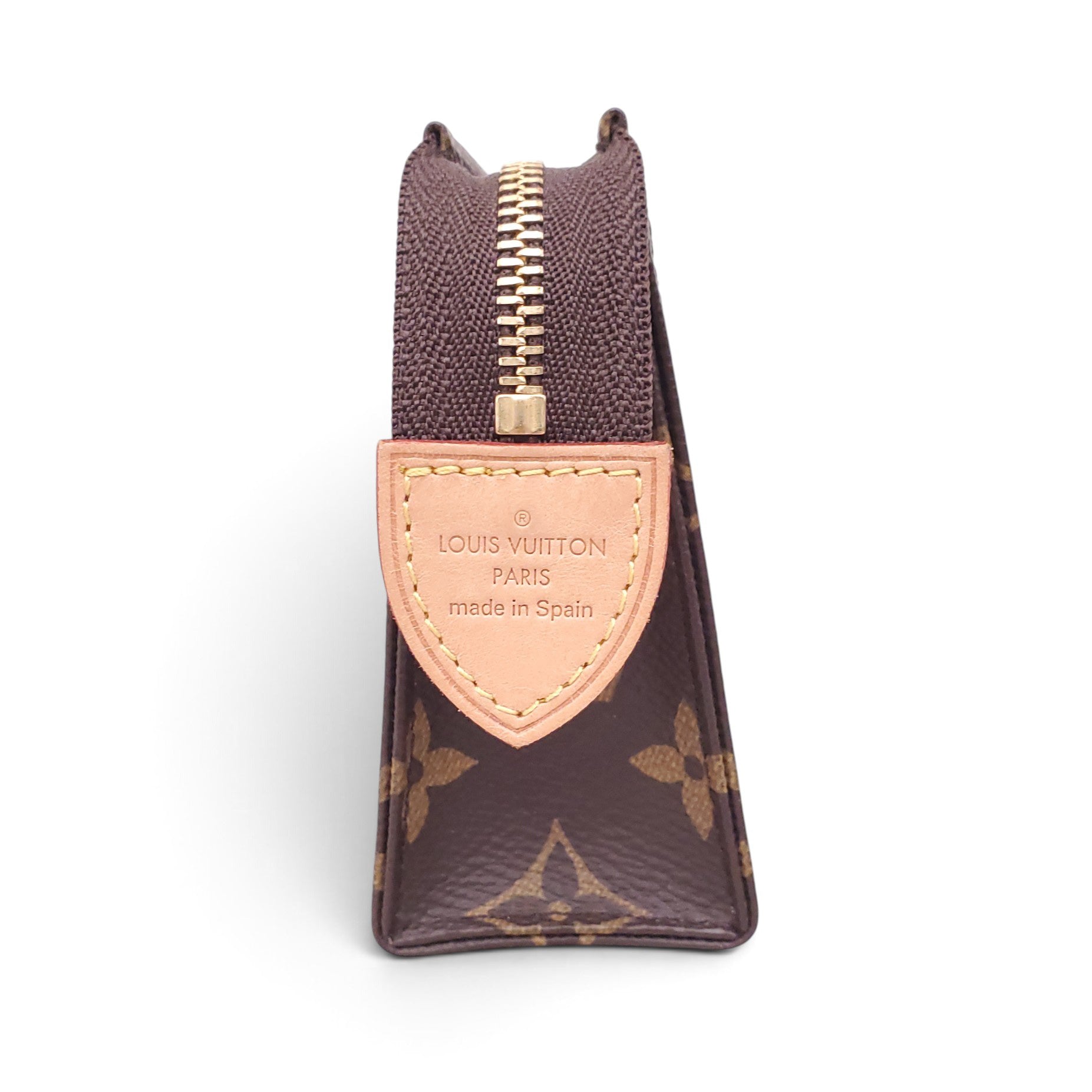 LOUIS VUITTON TOILETRY 15