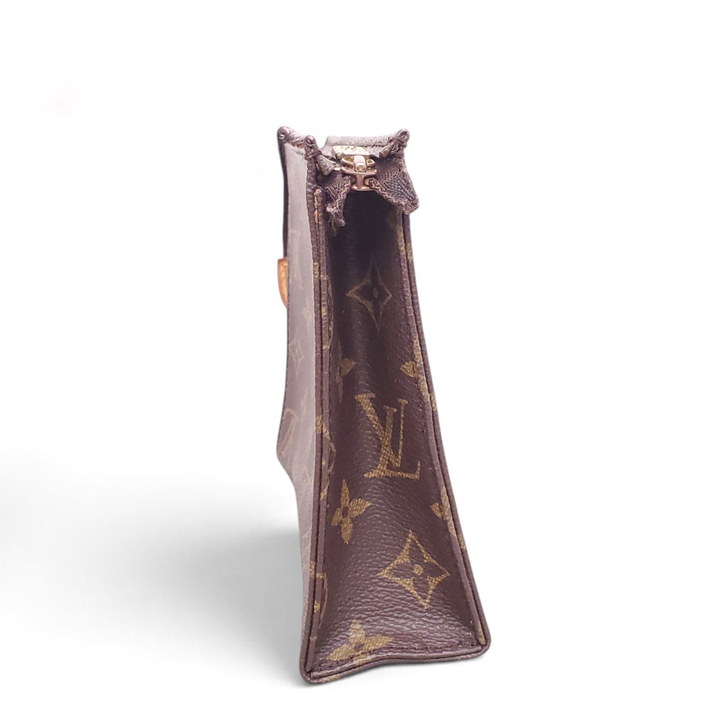 LOUIS VUITTON TOILETRY POUCH
