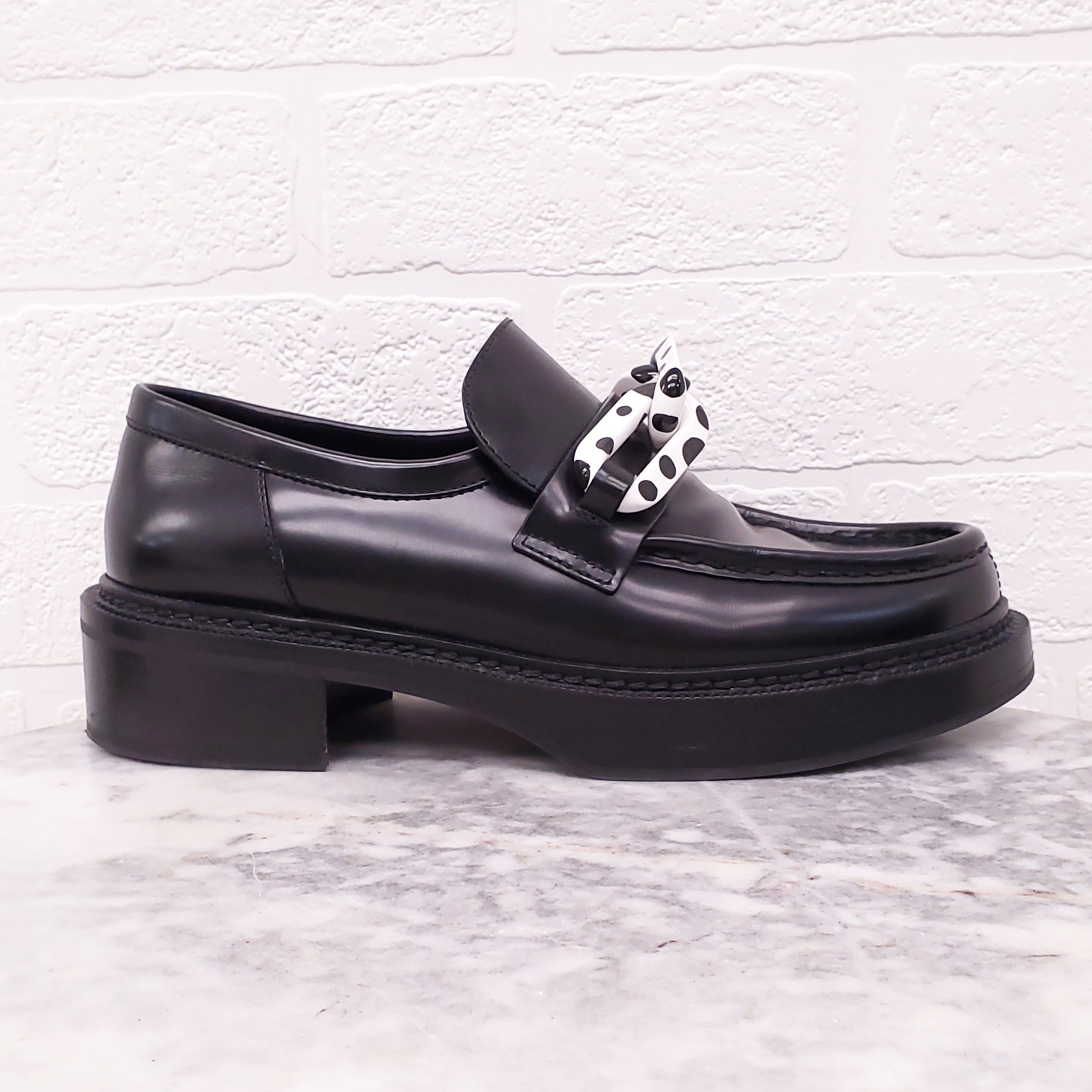 LOUIS VUITTON X YAYOI KUSAMA LEATHER LOAFERS - SIZE 39