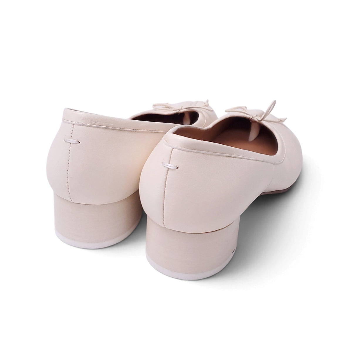 MAISON MARGIELA BALLERINA TABI IN CREAM - SIZE 40