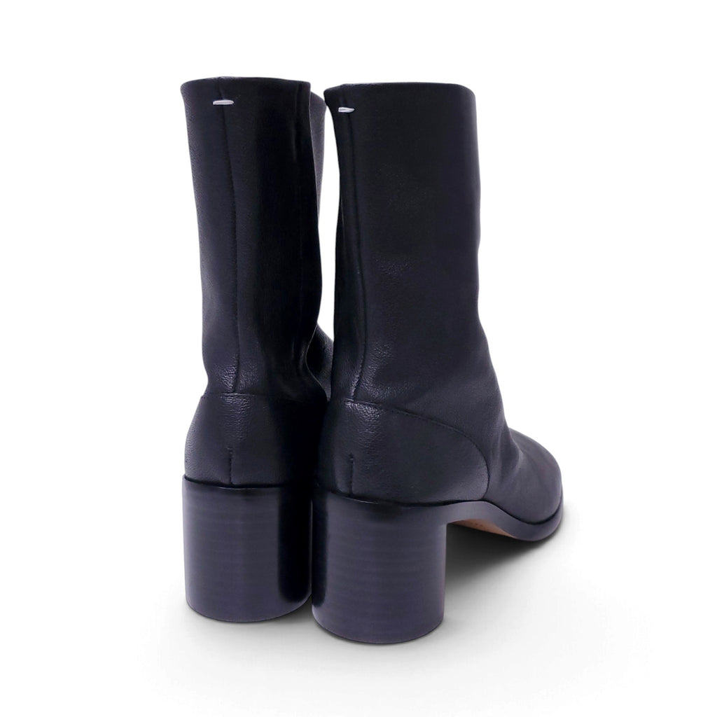MAISON MARGIELA TABI ANKLE BOOTS IN BLACK - SIZE 42