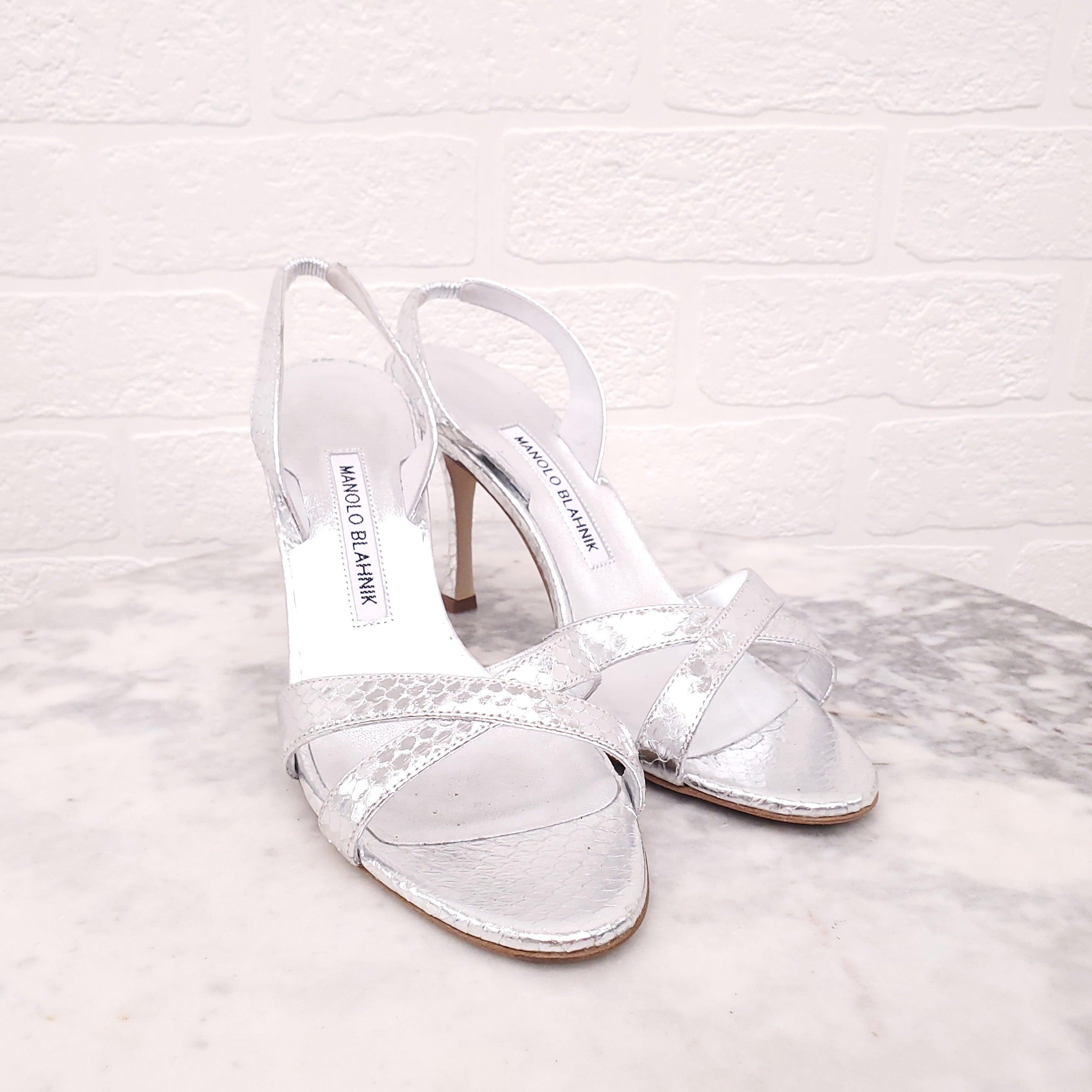 MANOLO BLAHNIK SILVER SNAKESKIN SLINGBACK HEELS - SIZE 38