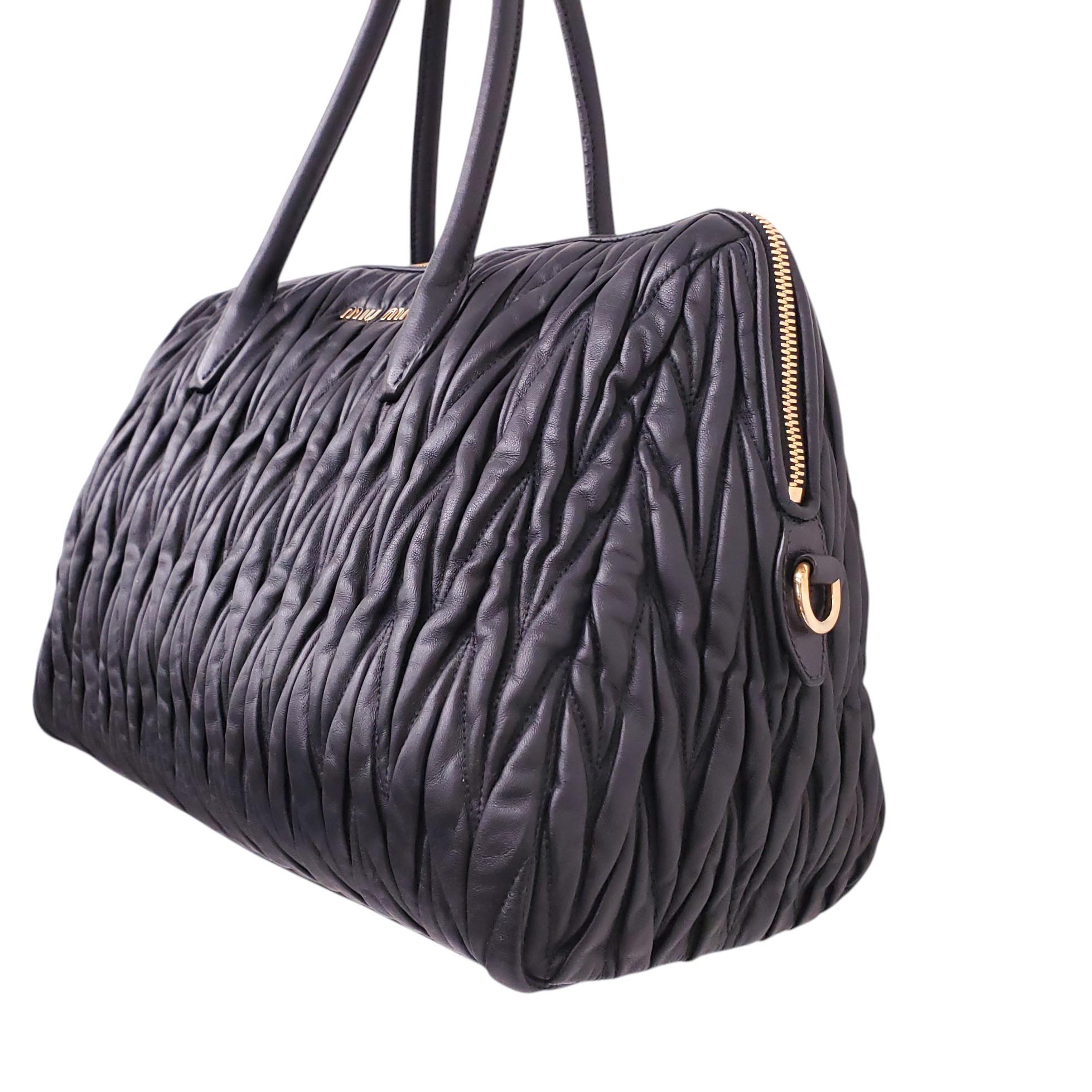 MIU MIU BLACK LEATHER SCRUNCH TOTE