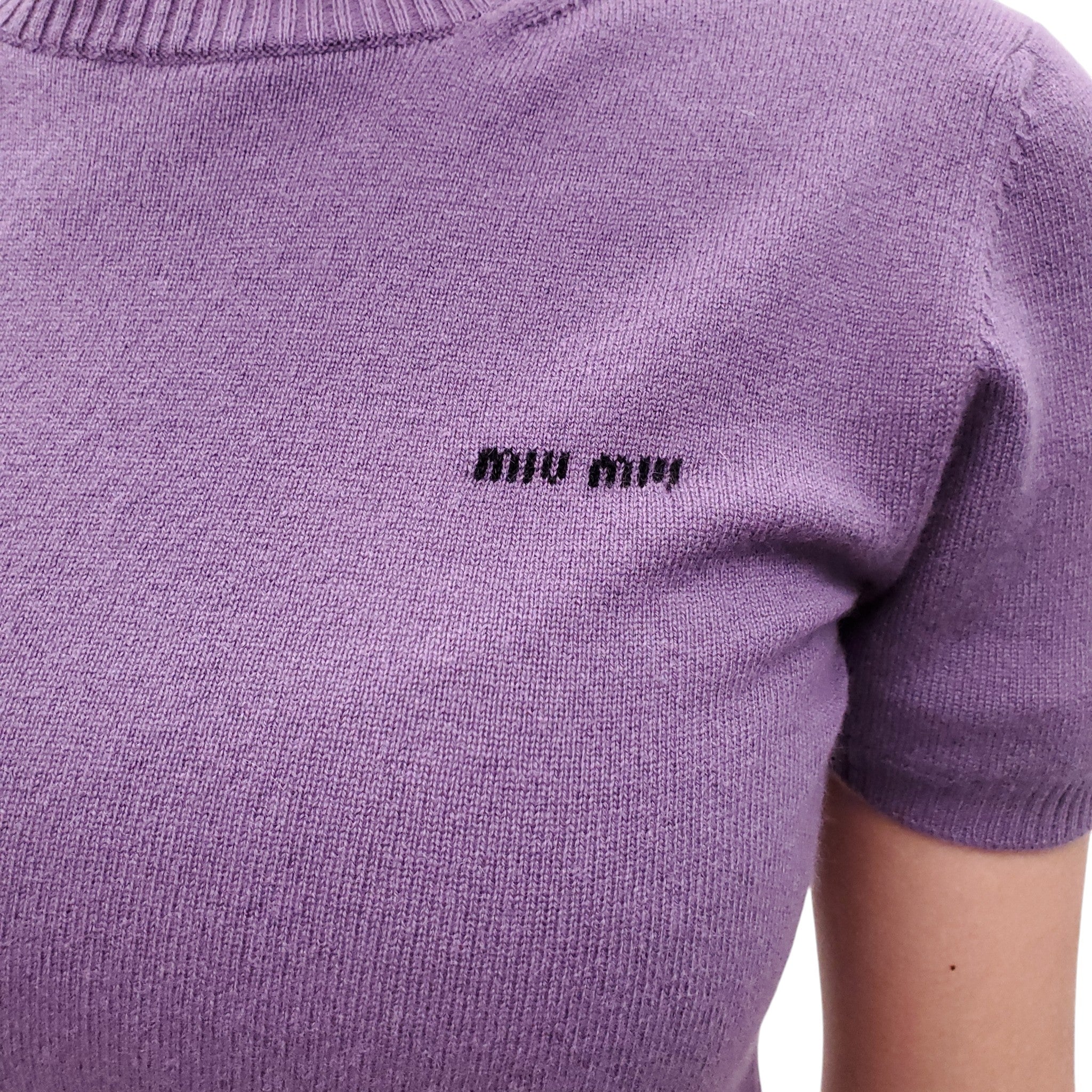 MIU MIU PURPLE CASHMERE SHORT SLEEVE SWEATER WITH LOGO - SIZE 38