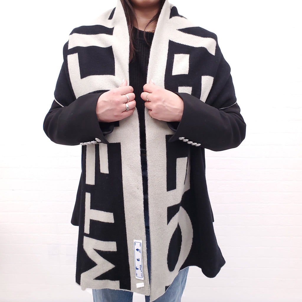 OFF-WHITE BLACK AND CREAM LOGO SCARF