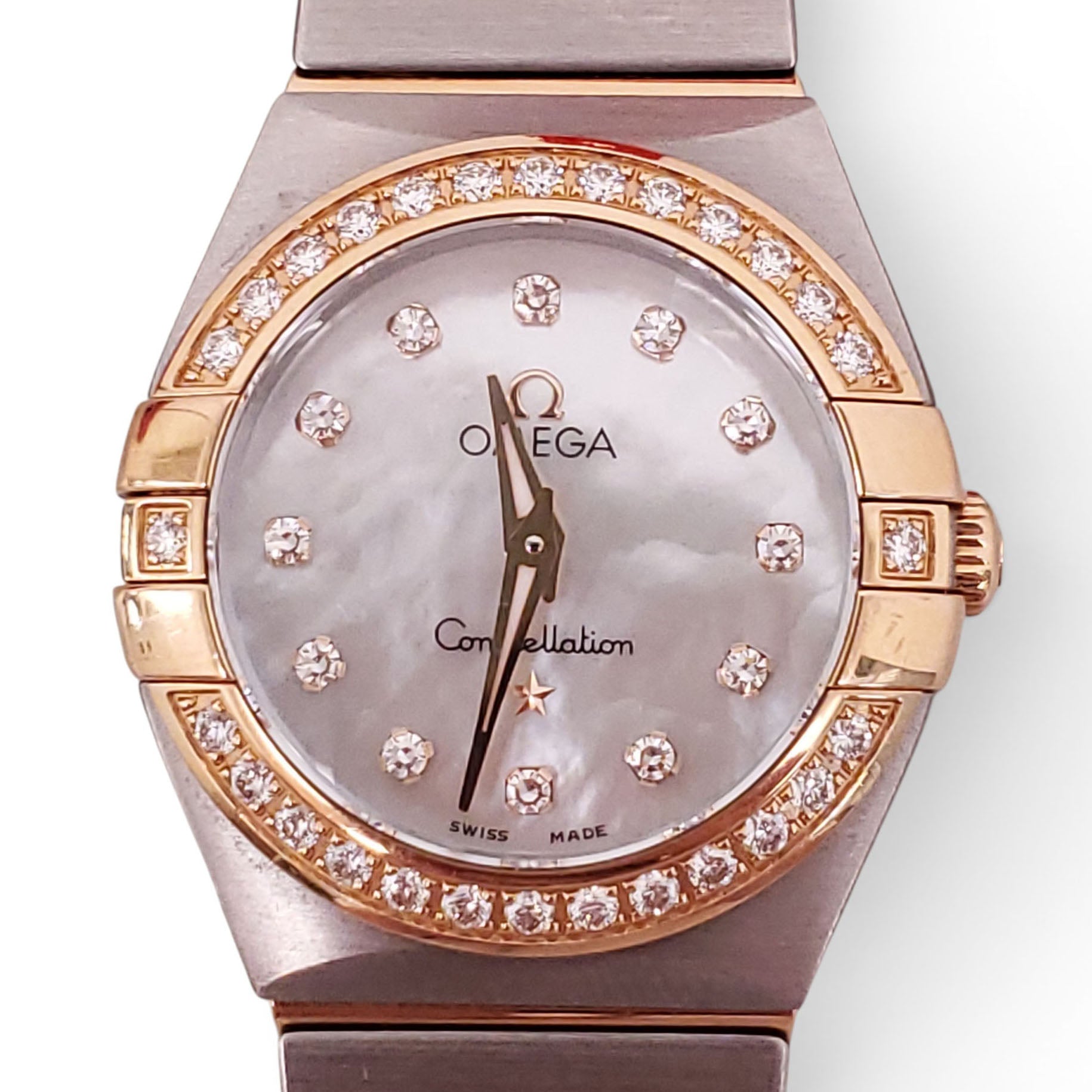 OMEGA 25MM CONSTELLATION 18K GOLD DIAMOND AND MOTHER OF PEARL WATCH