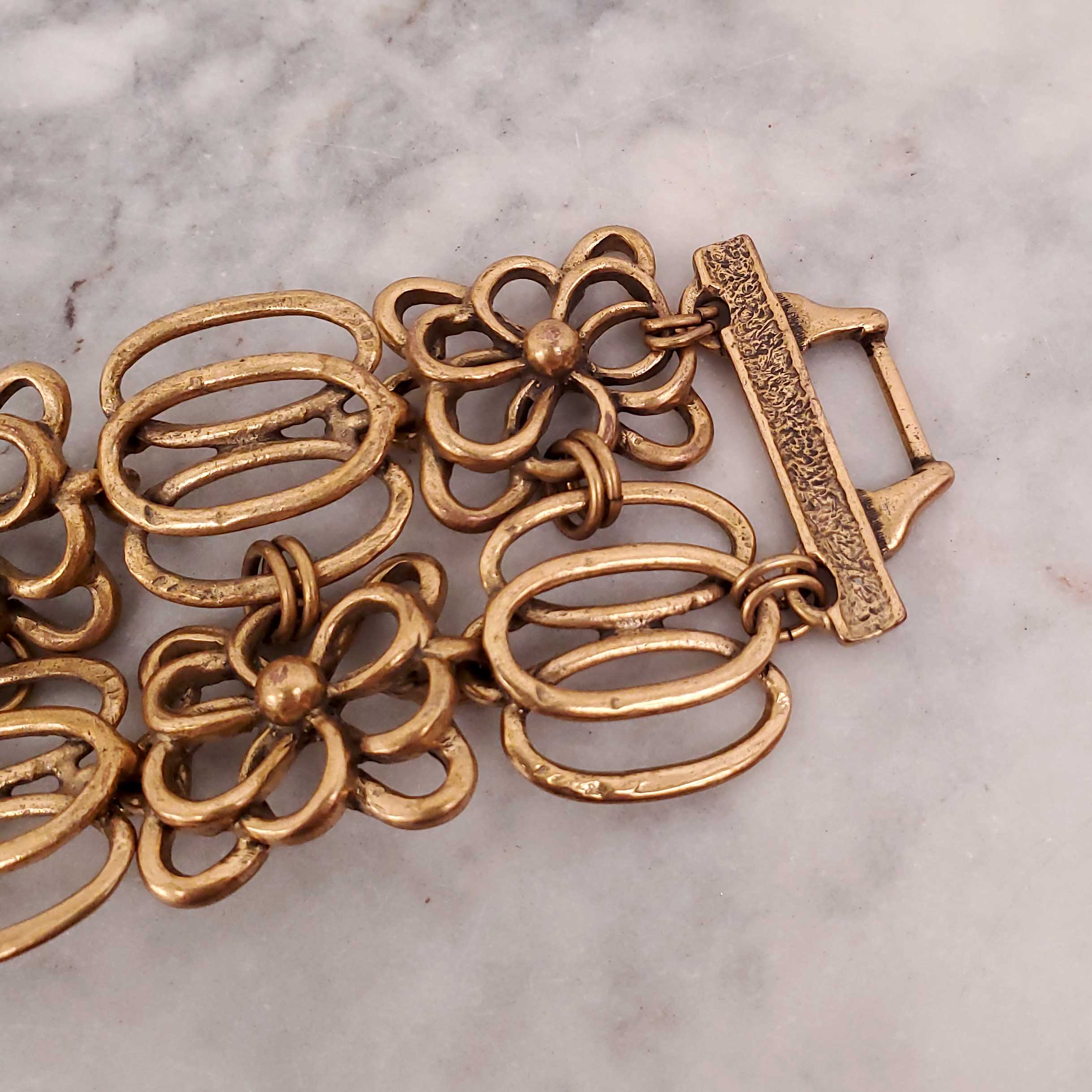 OSCAR DE LA RENTA FLORAL CHAIN BRACELET