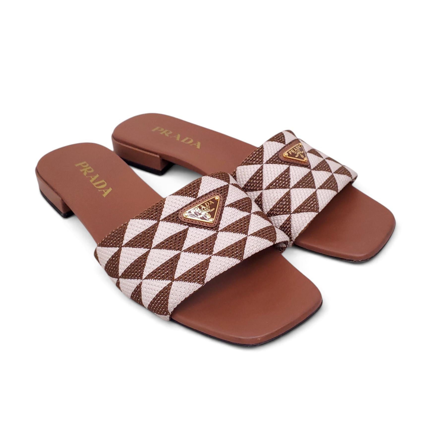 PRADA LOGO SANADALS - SIZE 40