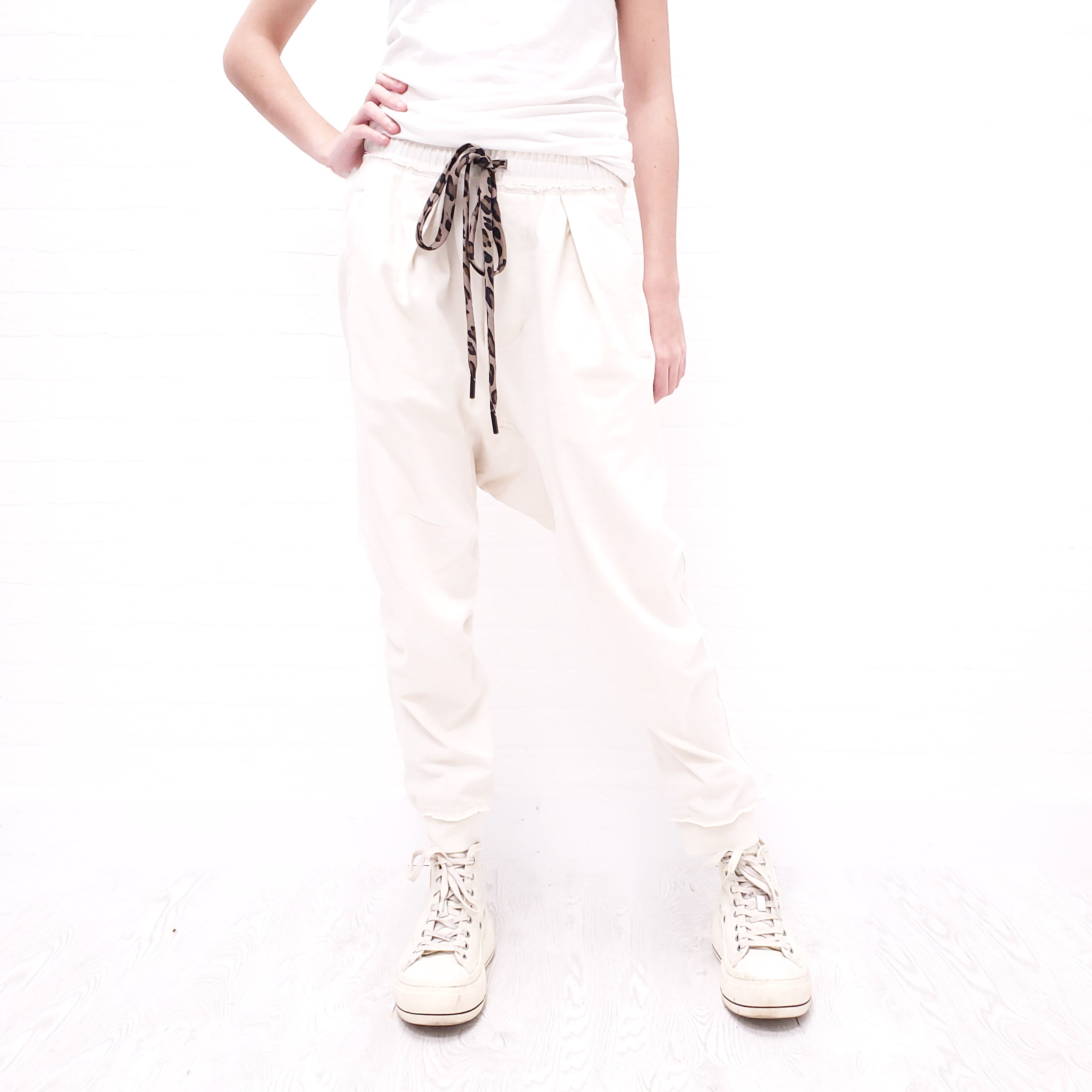 R13 CREAM HAREM SWEATPANTS - SIZE XS