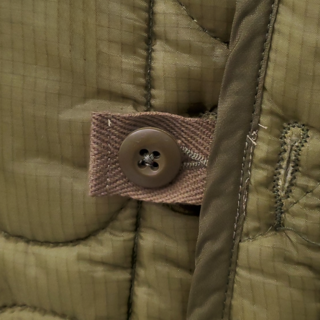 R13 KHAKI QUILTED JACKET WITH VENTED UNDERARMS - SIZE XS