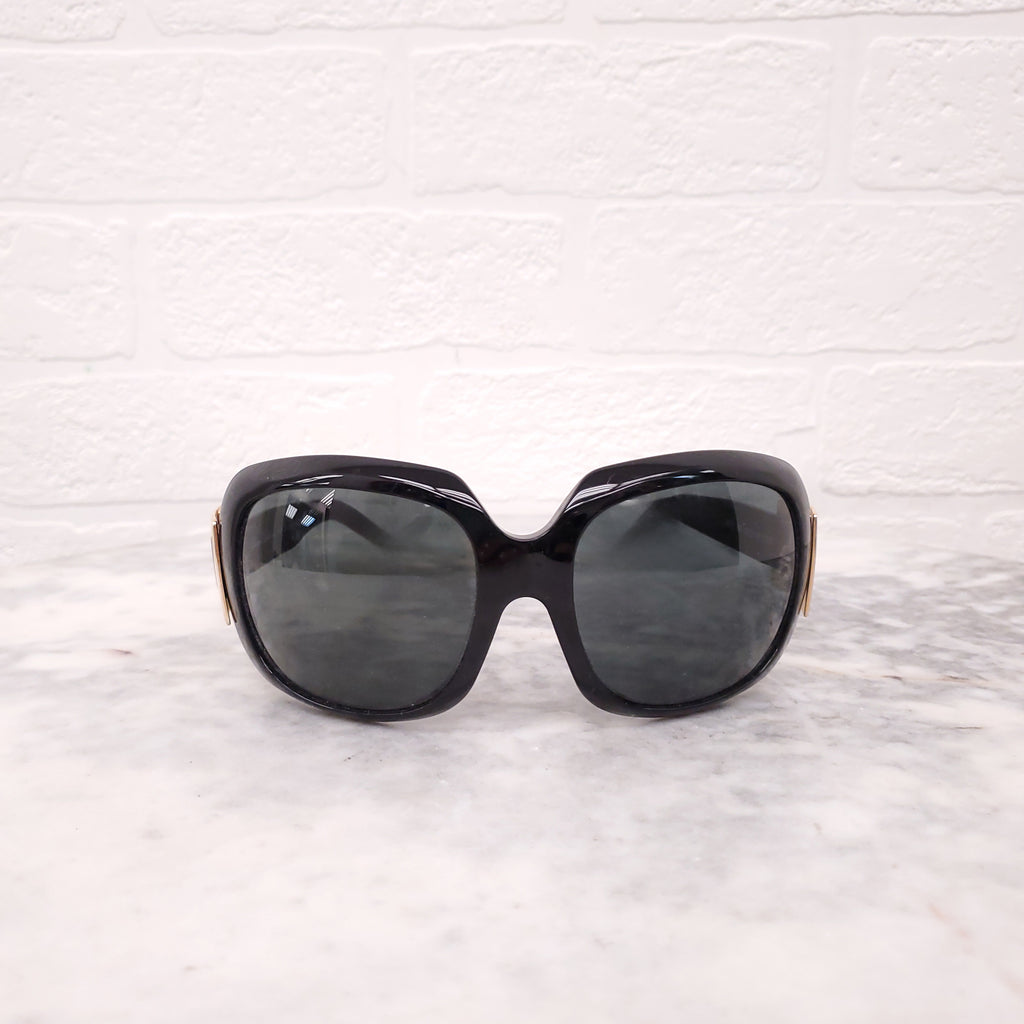 ROGER VIVIER BLACK SUNGLASSES WITH GOLD BUCKLE DETAIL