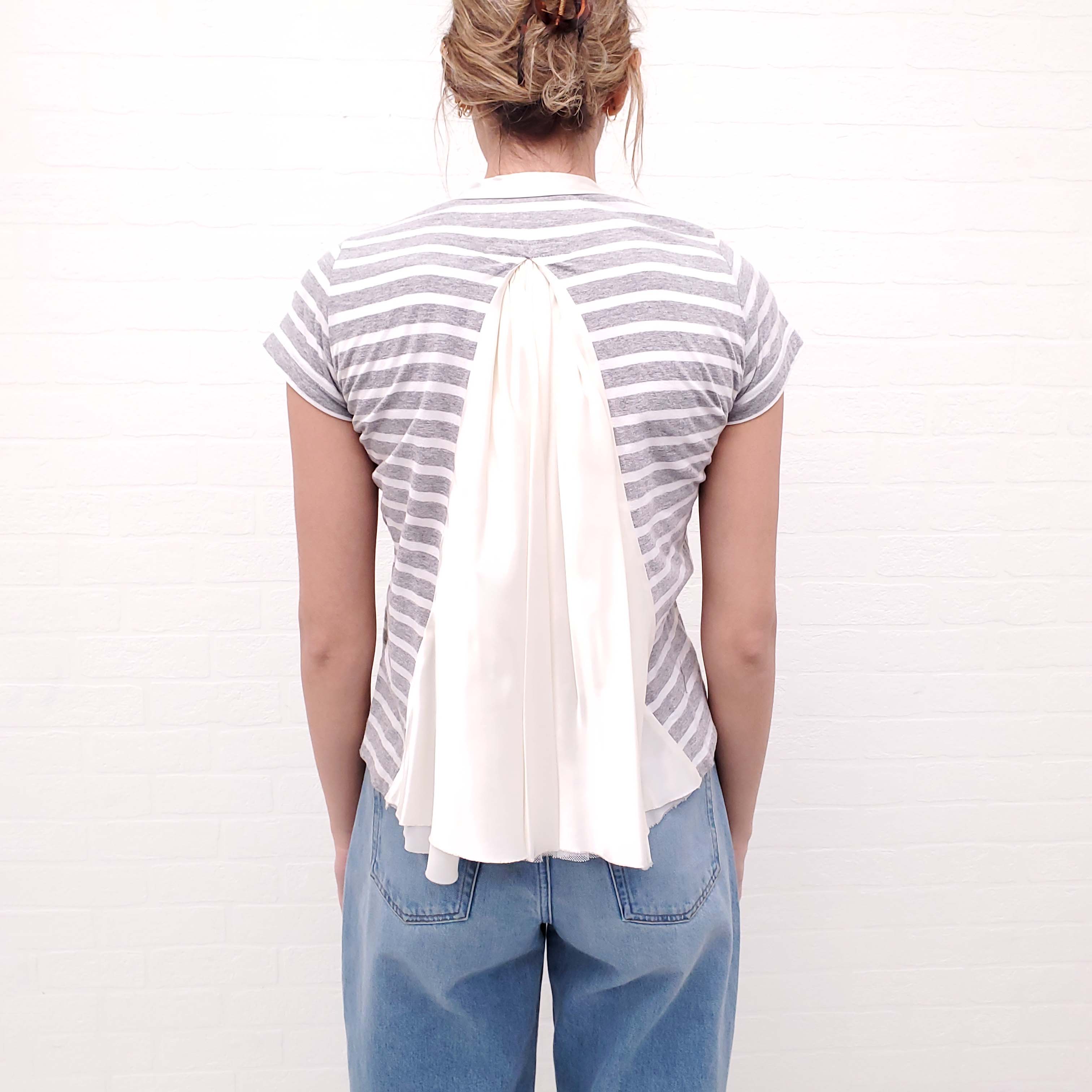 SACAI WHITE AND GREY STRIPED T-SHIRT - SIZE XS