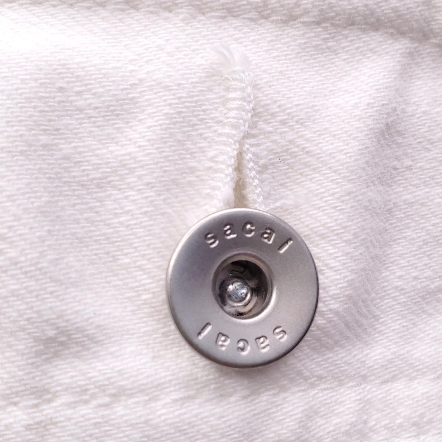 SACAI WHITE DENIM JACKET WITH BLACK RIBBON CLASP DETAIL - SIZE 2/M