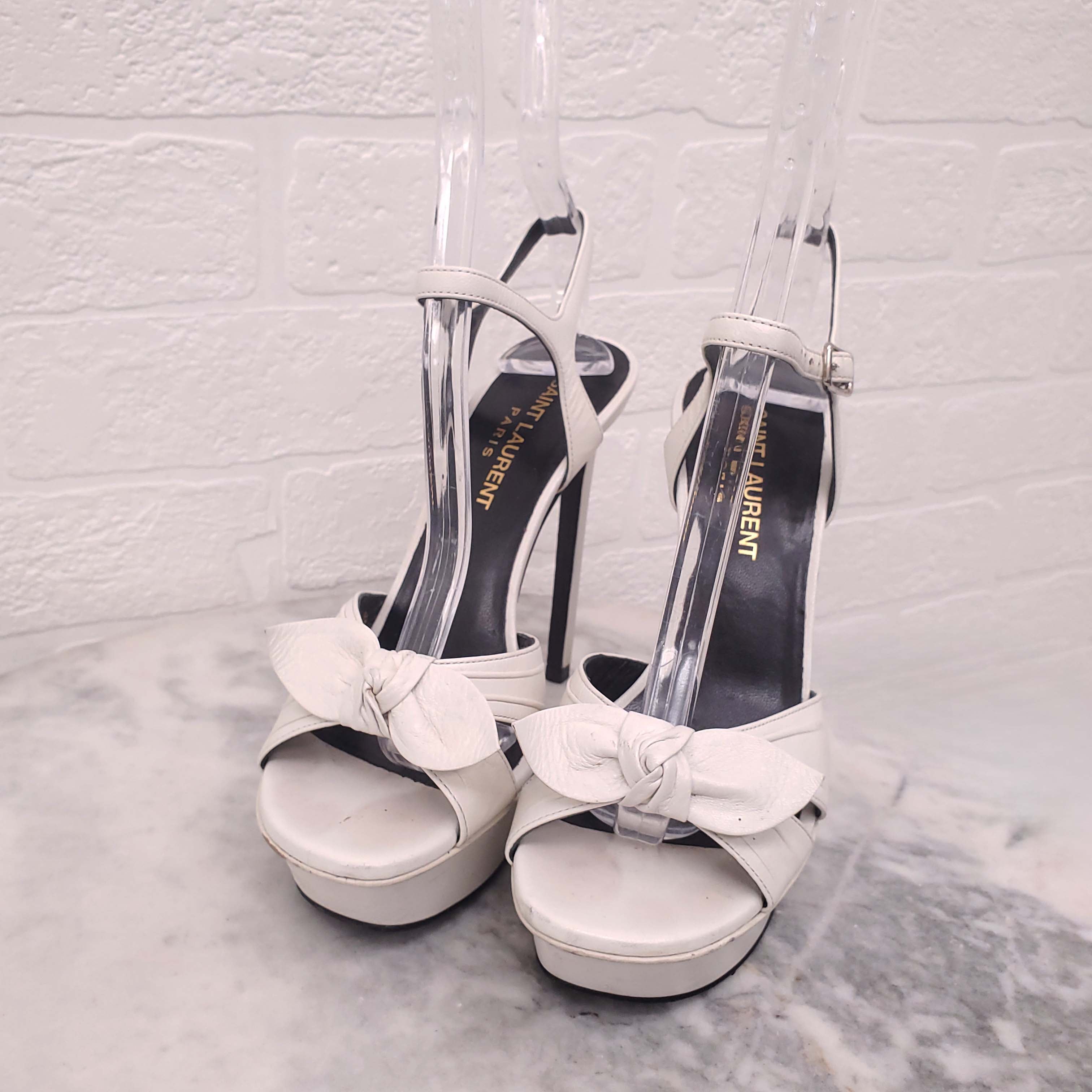 SAINT LAURENT WHITE PLATFORM HEELS WITH BOW DETAIL - SIZE 34.5