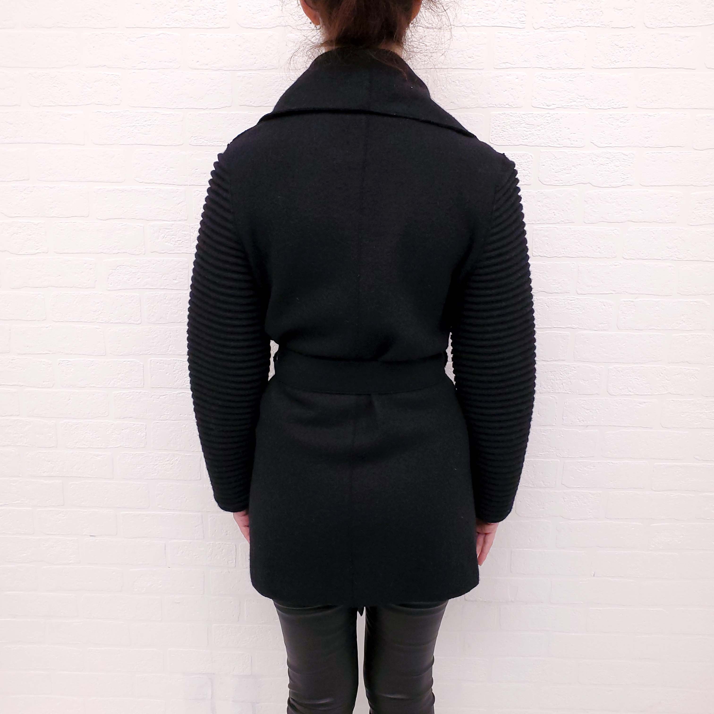 SENTALER BLACK RIBBED SLEEVE JACKET - SIZE M