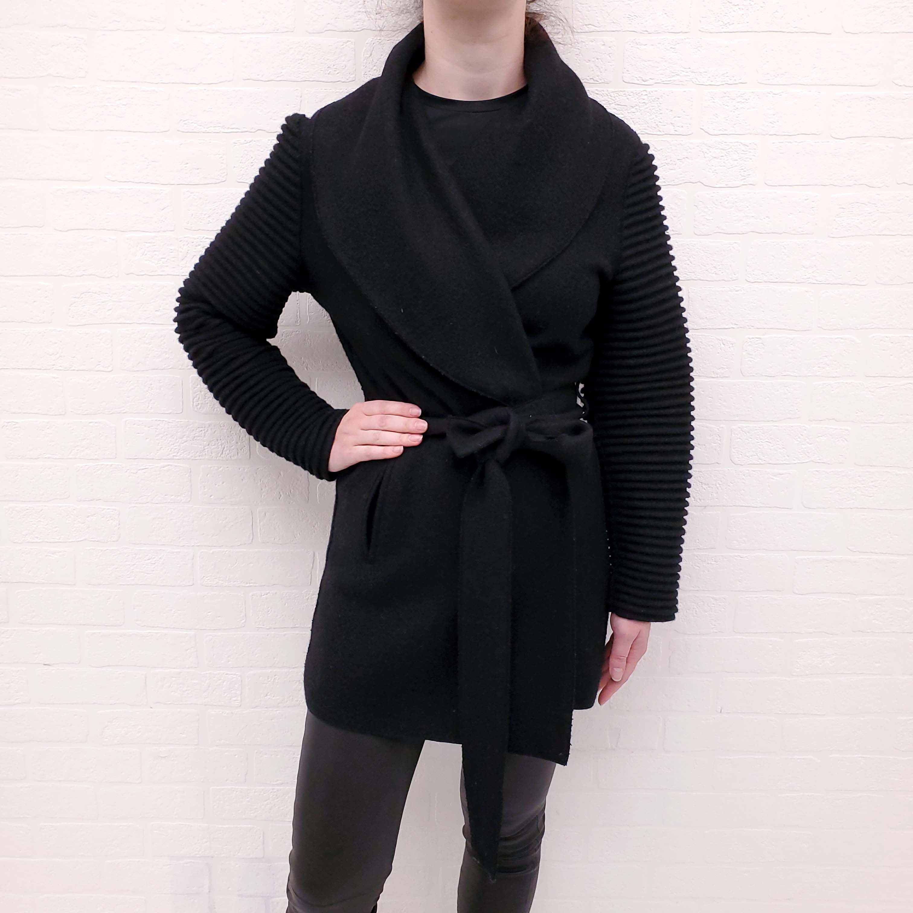 SENTALER BLACK RIBBED SLEEVE JACKET - SIZE M