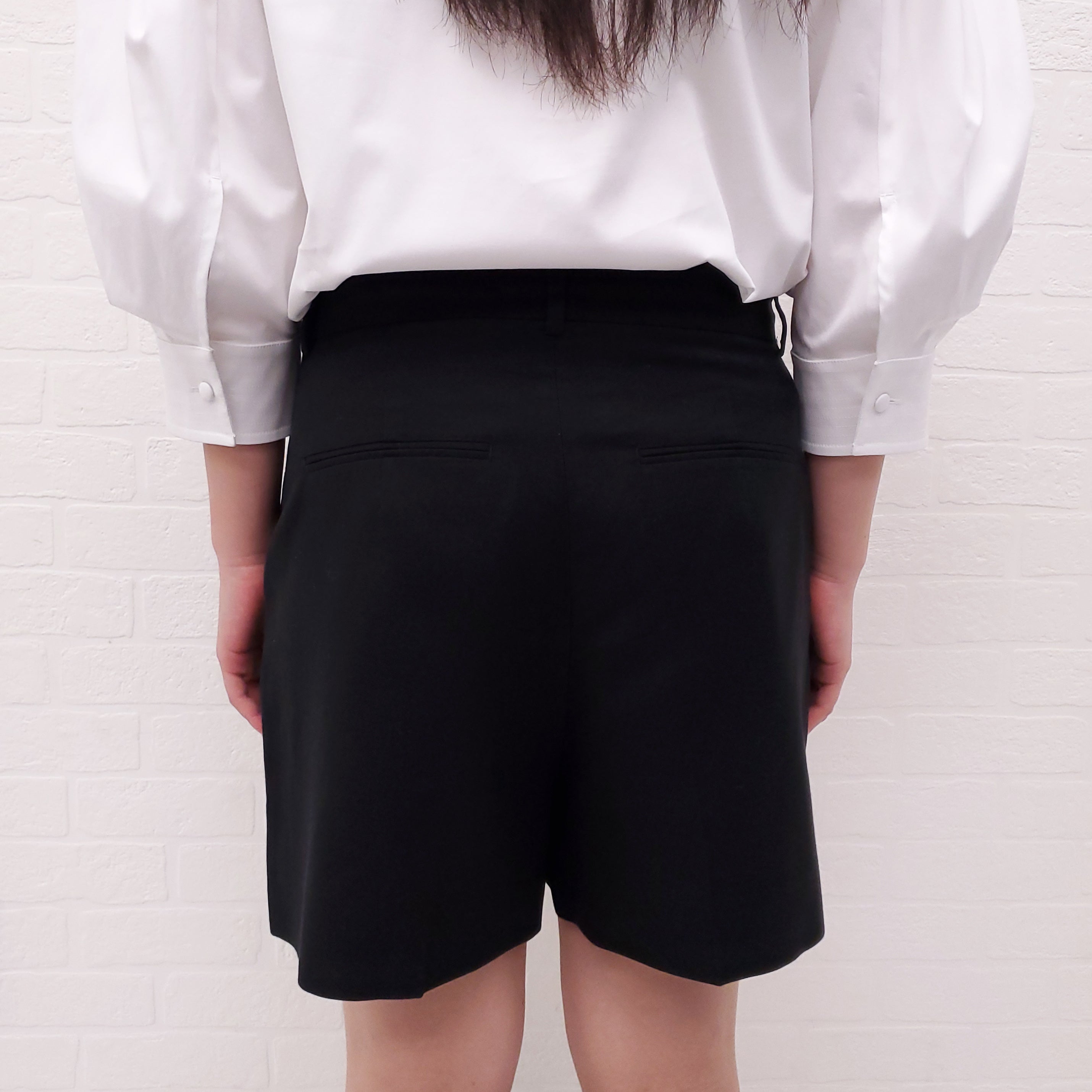 SPORTMAX BLACK SHORTS - SIZE 44