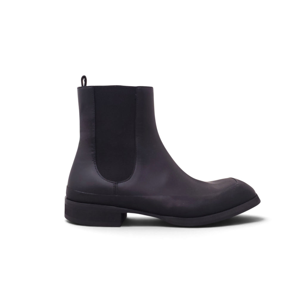 THE ROW BLACK CHELSEA BOOTS - SIZE 37.5