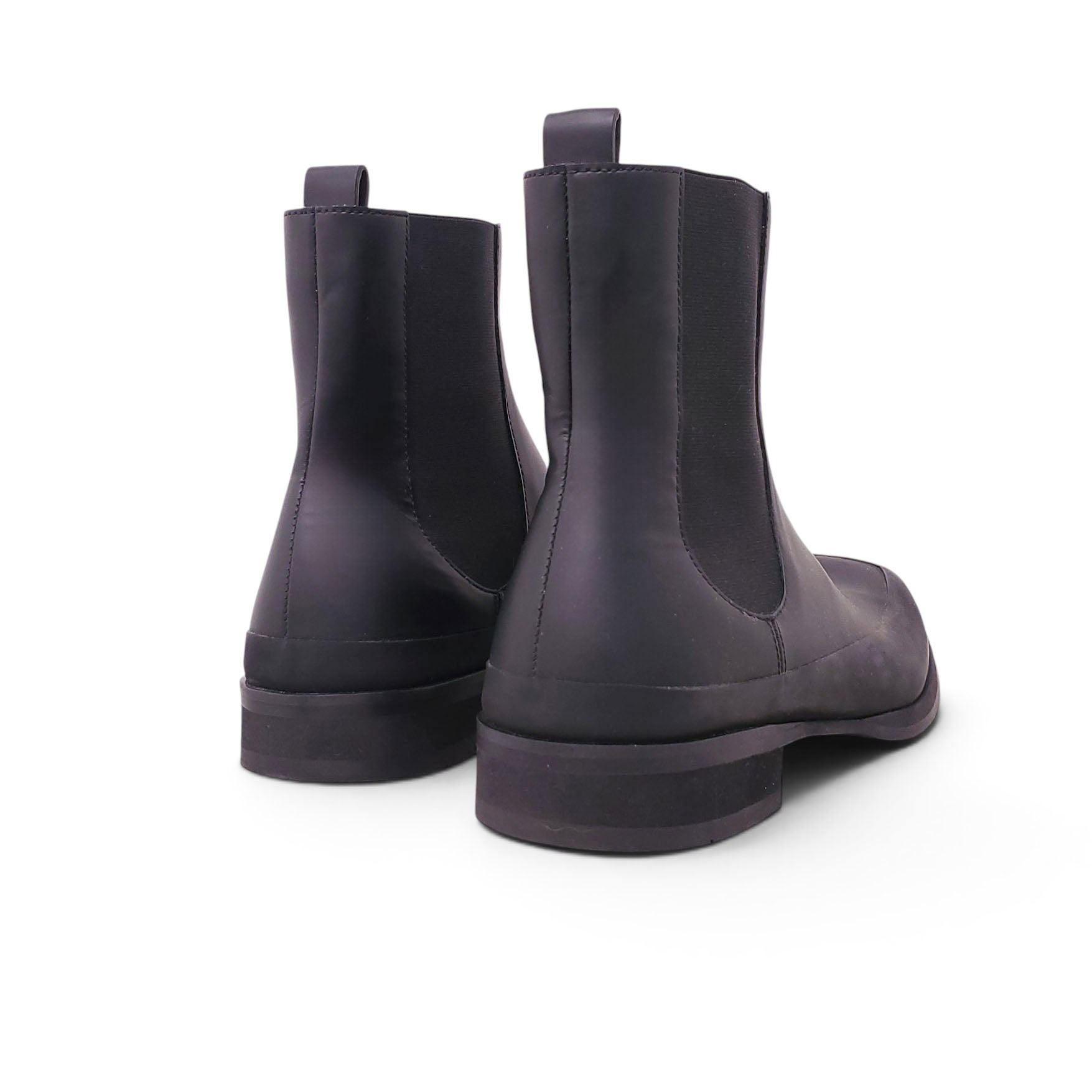 THE ROW BLACK CHELSEA BOOTS - SIZE 37.5