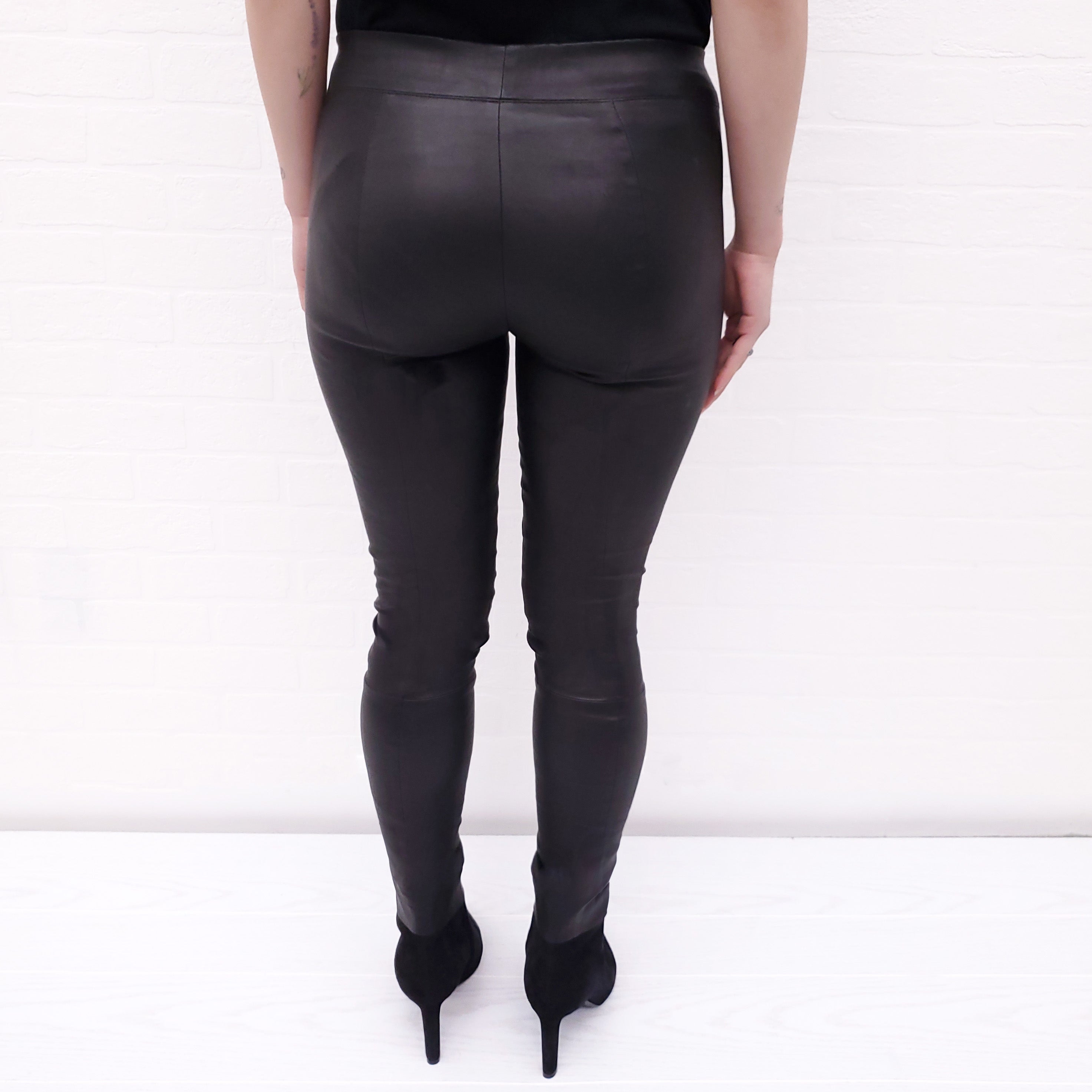 THE ROW BLACK LEATHER LEGGINGS - SIZE XS