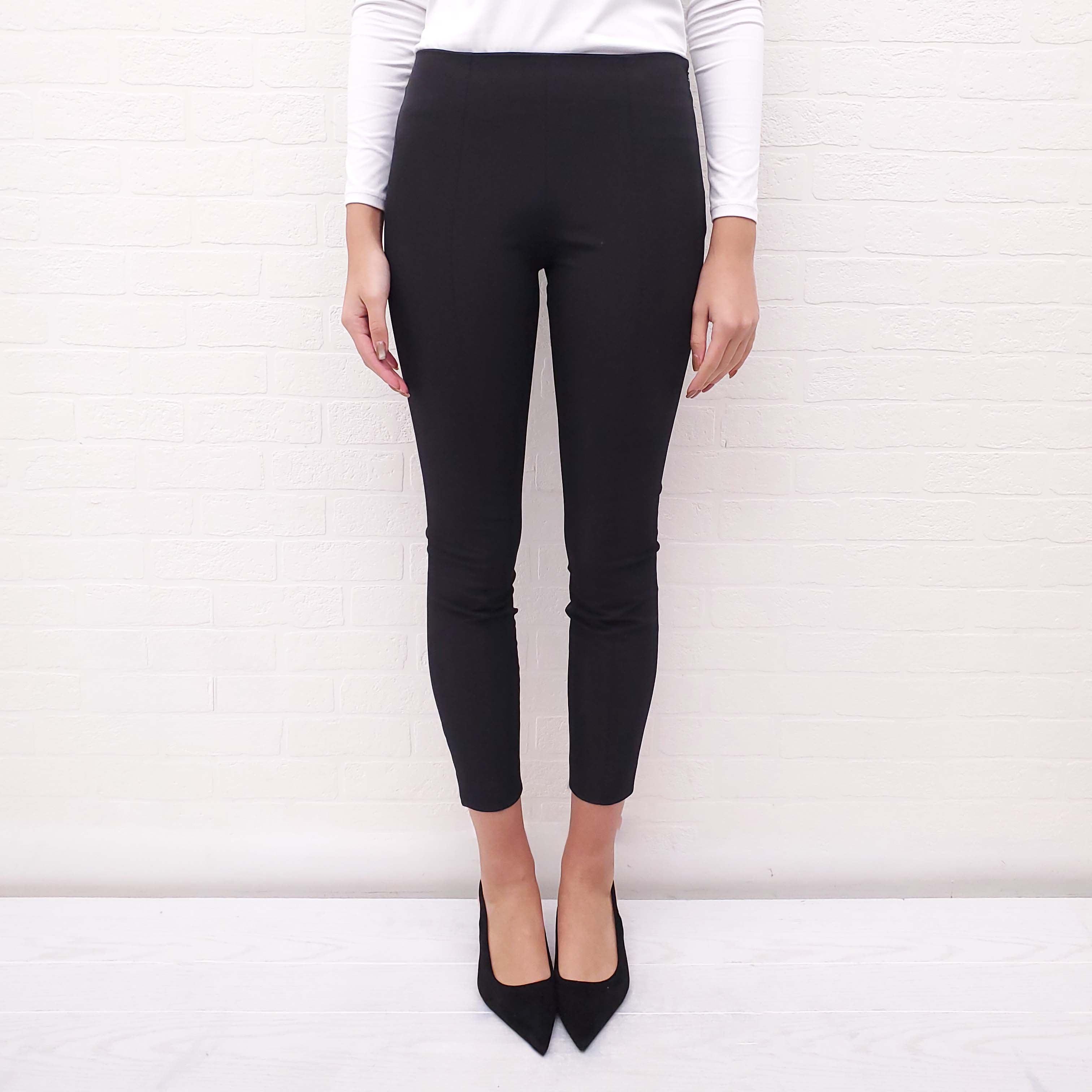 THE ROW BLACK PLEATED PANTS WITH STITCHING DETAIL - SIZE 2