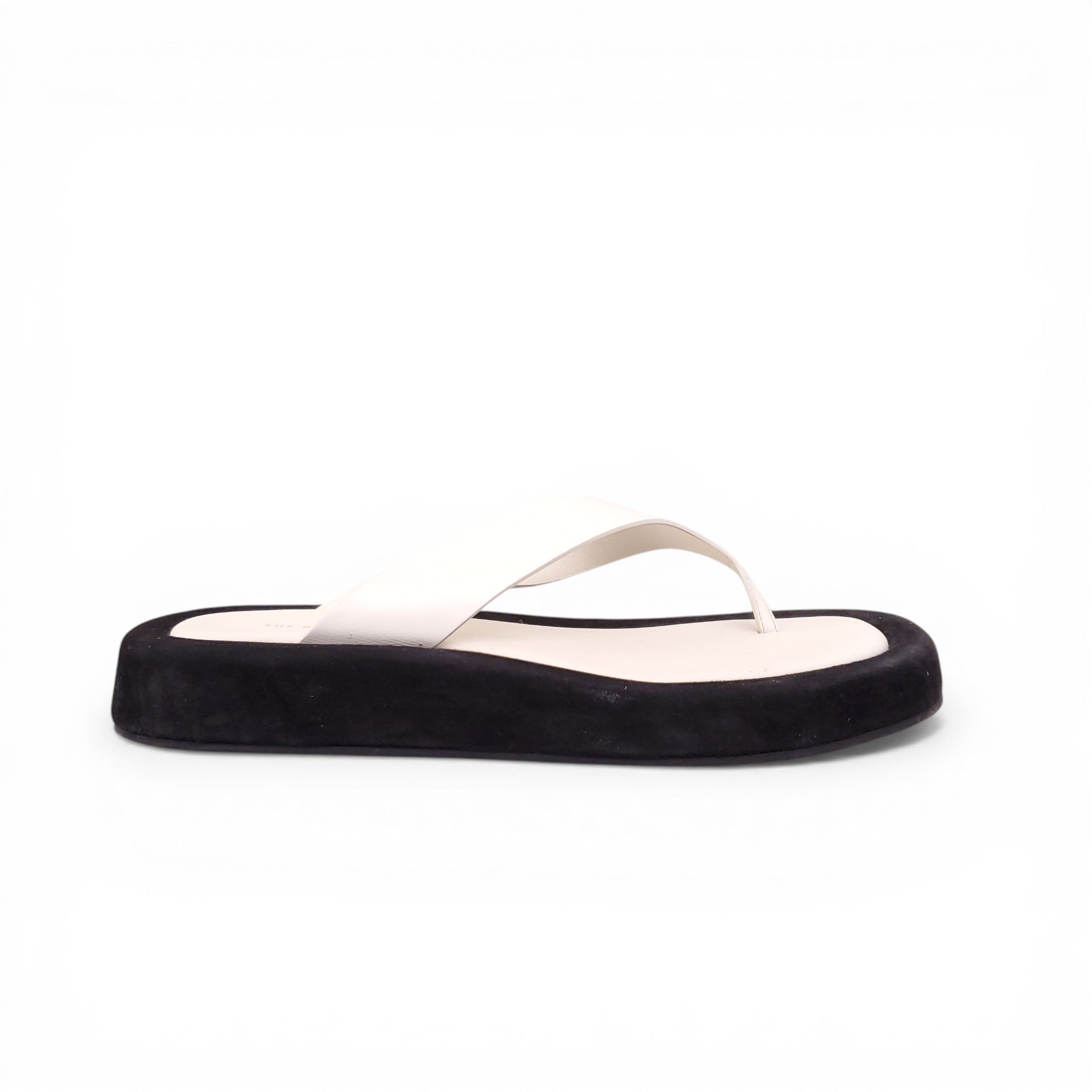 THE ROW CREAM AND BLACK GINZA THONG SANDALS - SIZE 39