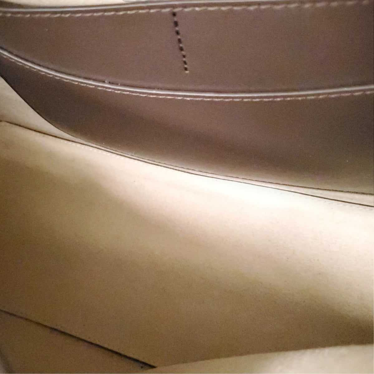 TOTEME T-LOCK LEATHER SHOULDER BAG
