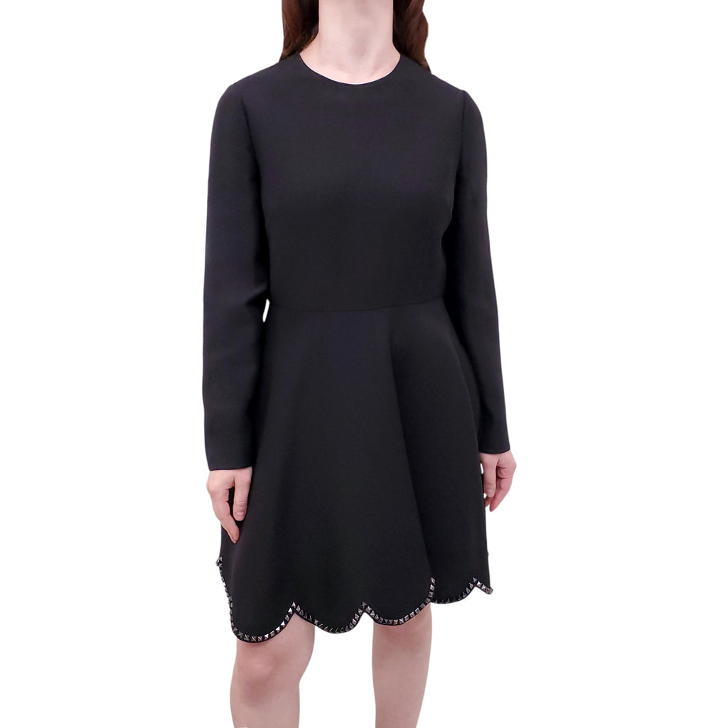 VALENTINO BLACK DRESS WITH SCALLOPED ROCKSTUD DETAIL - SIZE 8