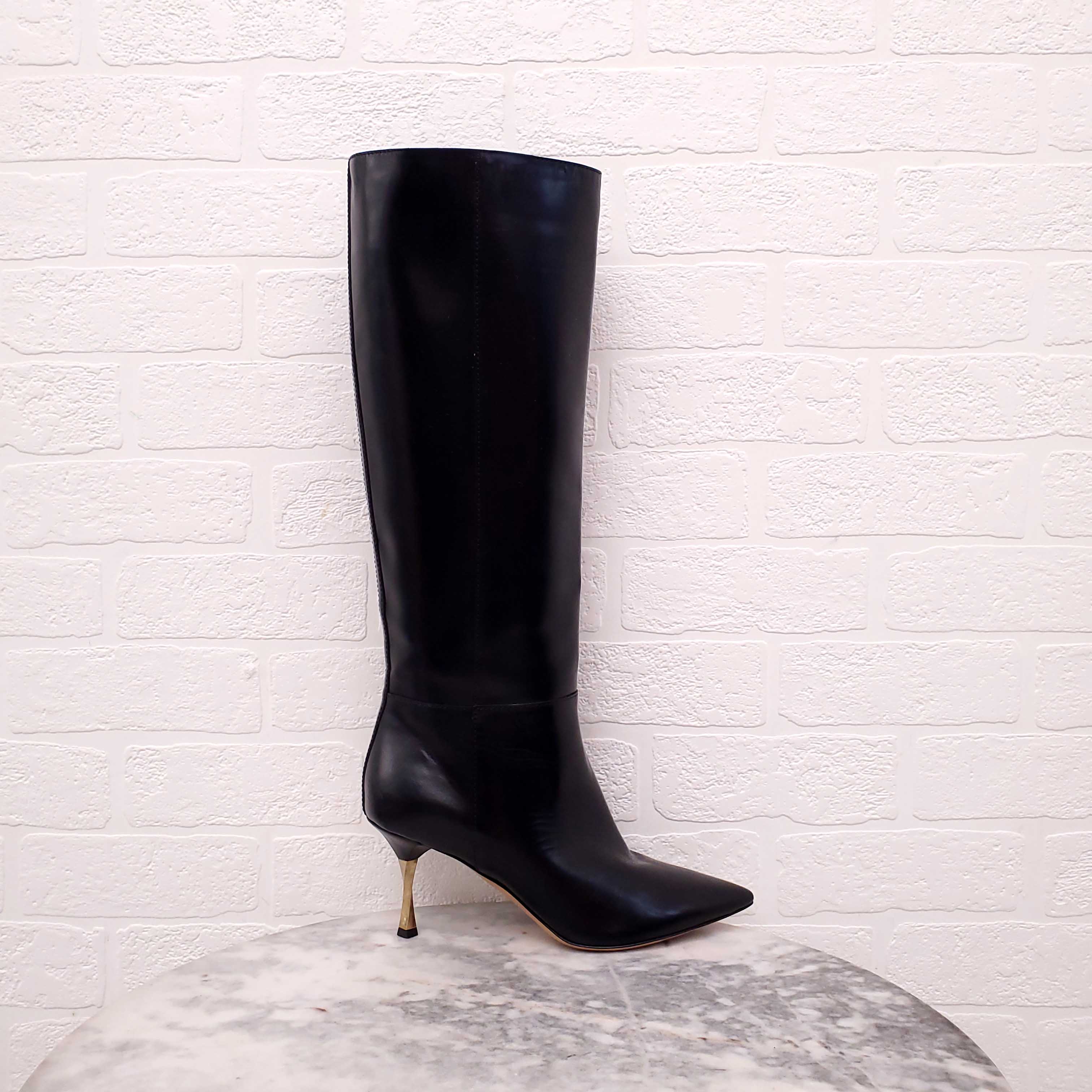 VALENTINO BLACK LEATHER BOOTS WITH GOLD HEEL - SIZE 38.5