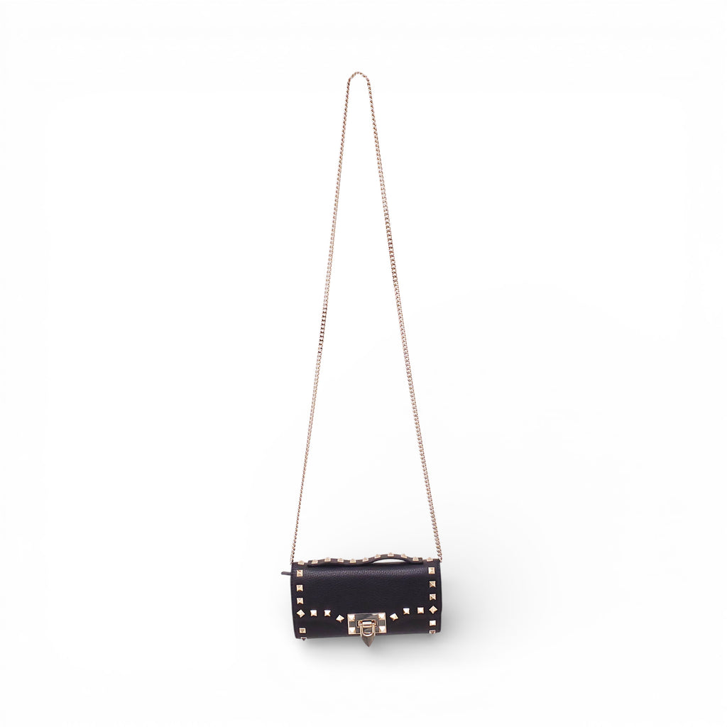VALENTINO BLACK ROCKSTUD WALLET ON CHAIN