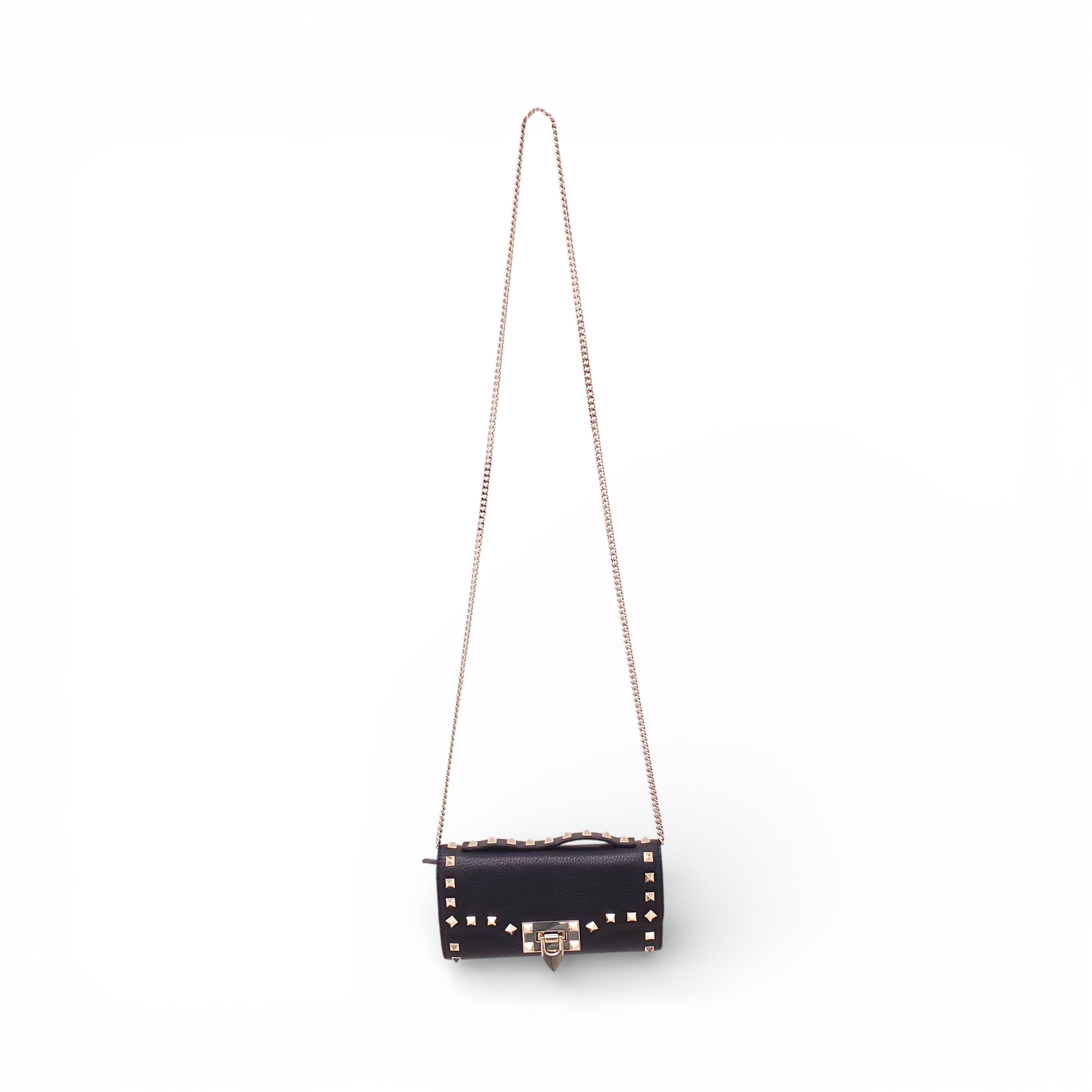 VALENTINO BLACK ROCKSTUD WALLET ON CHAIN
