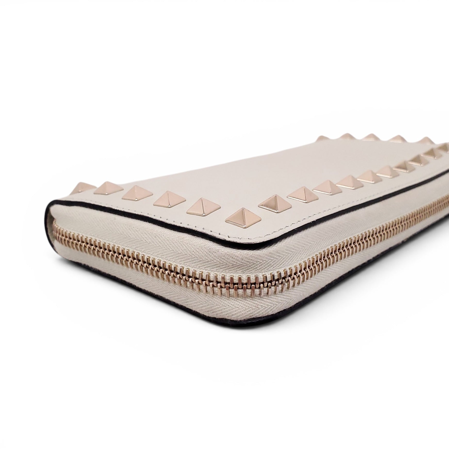 VALENTINO SAGE GREEN ROCKSTUD ZIP-AROUND WALLET