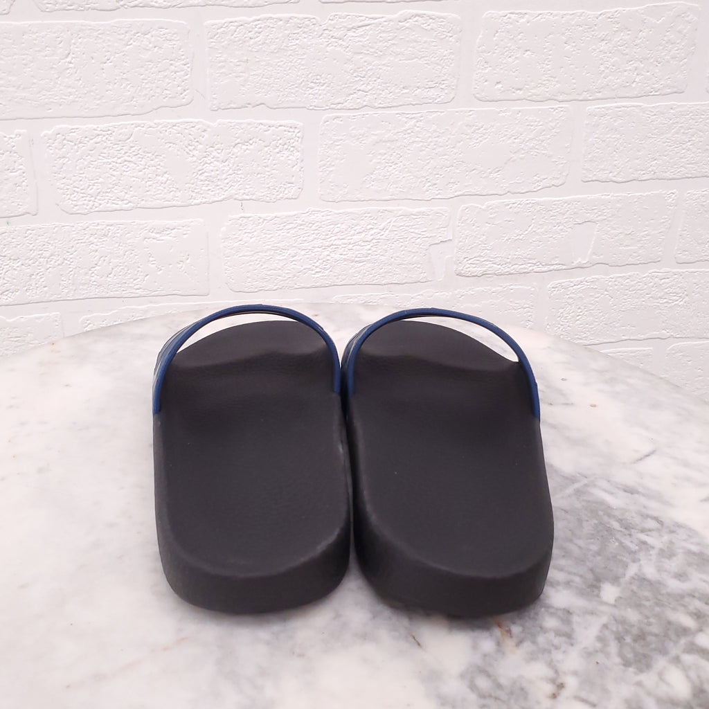 VALENTINO NAVY STAR SLIDES - SIZE 37