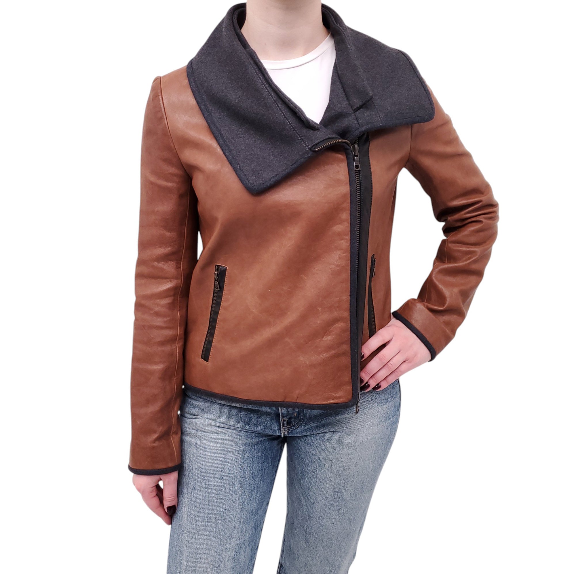 VERONICA BEARD LEATHER JACKET WITH GREY LINING DETAIL AND FUR COLLAR - SIZE 2