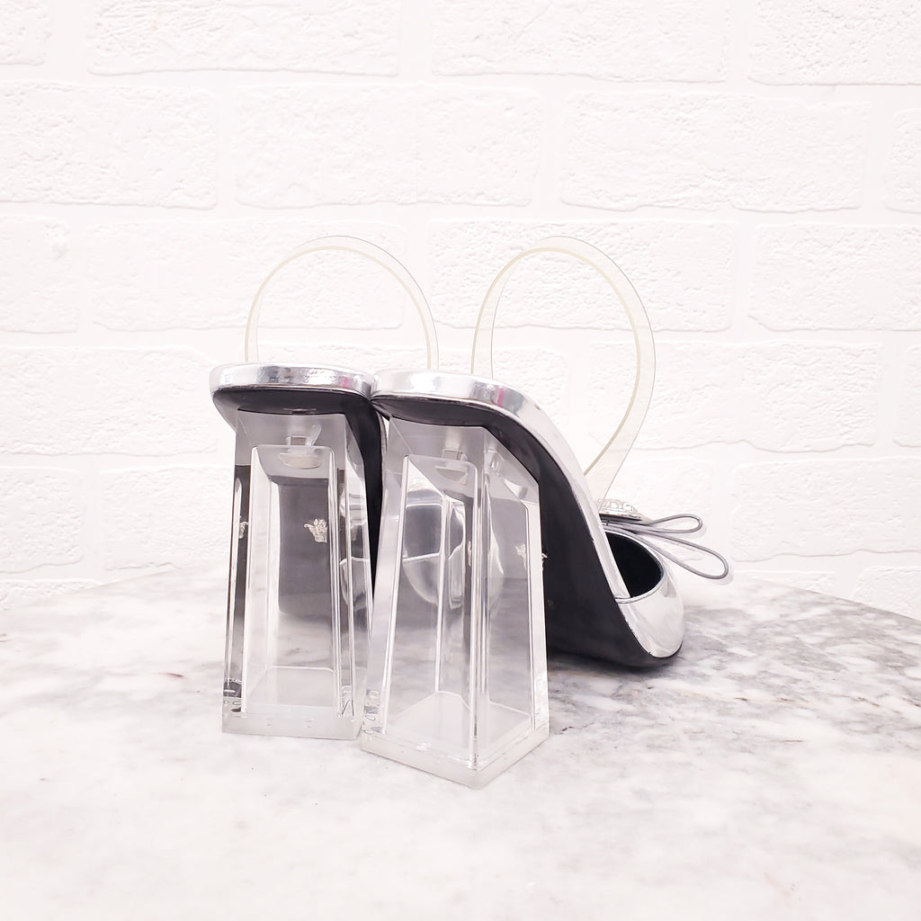 VERSACE SILVER METALLIC BLOCK HEELS WITH TRANSPARENT SLINGBACK STRAP - SIZE 38