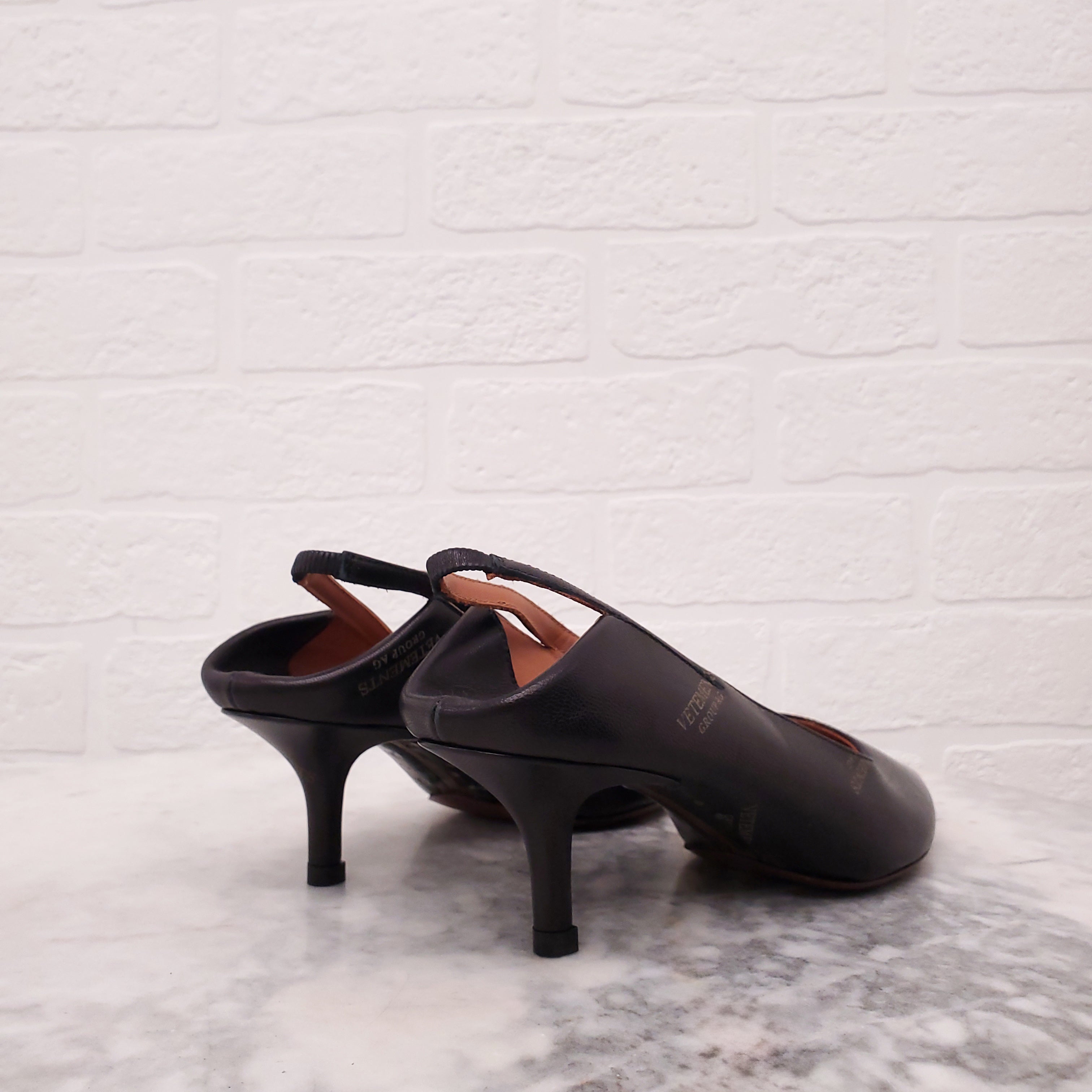 VETEMENTS LOGO SLING BACKS - SIZE 35