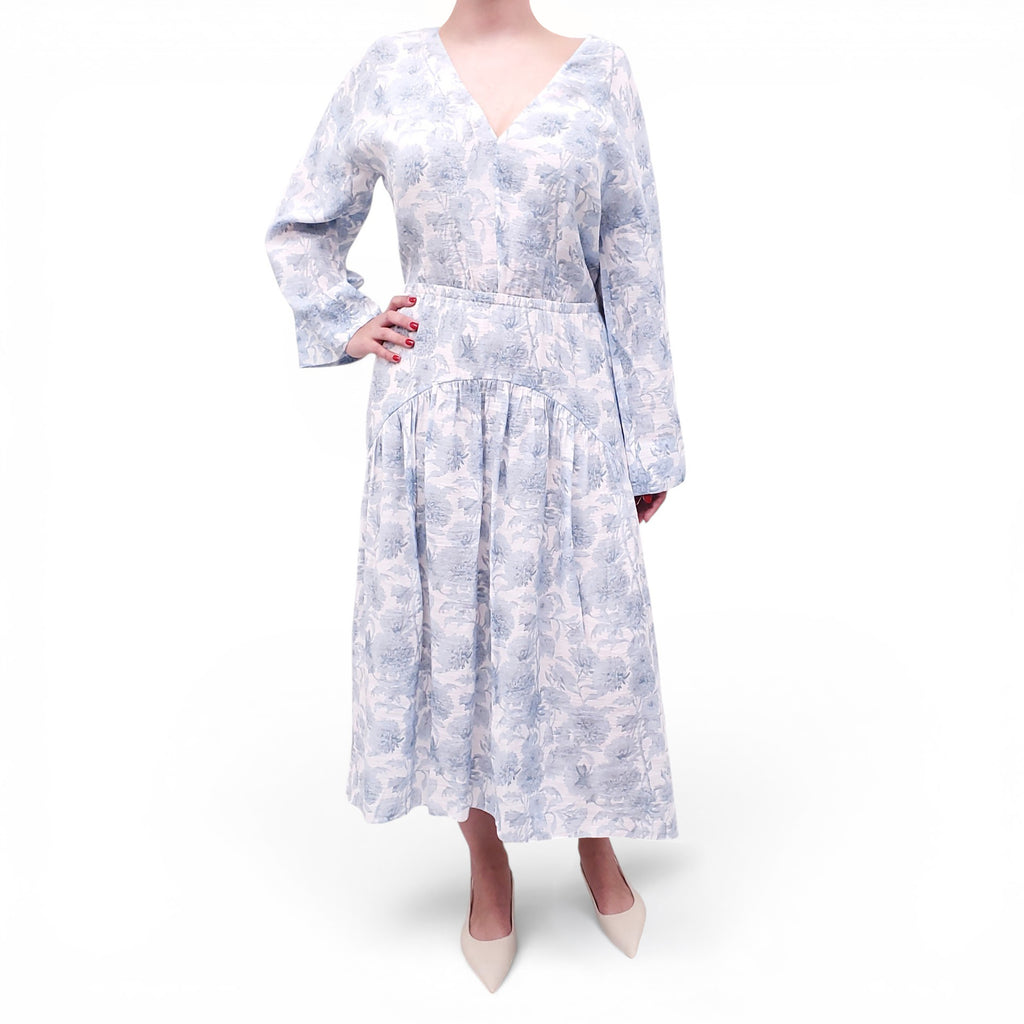 VINCE BLUE FLORAL DRESS - SIZE M