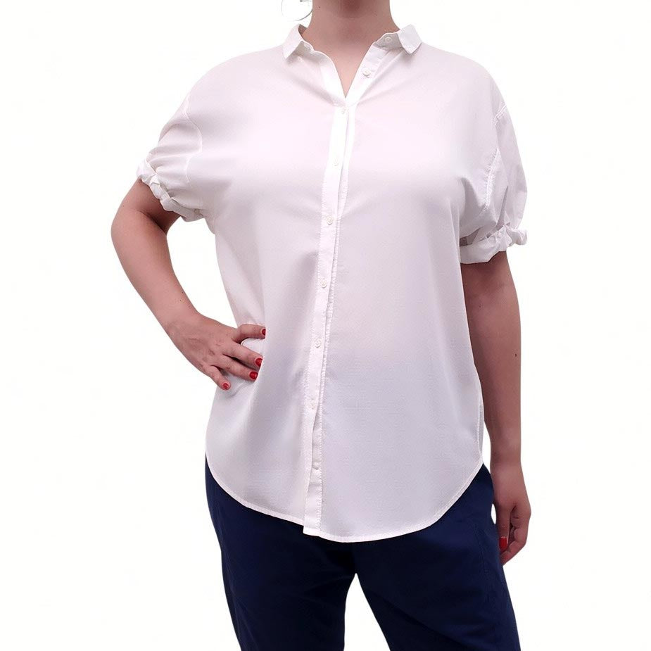 XIRENA WHITE BUTTON-UP BLOUSE - SIZE M