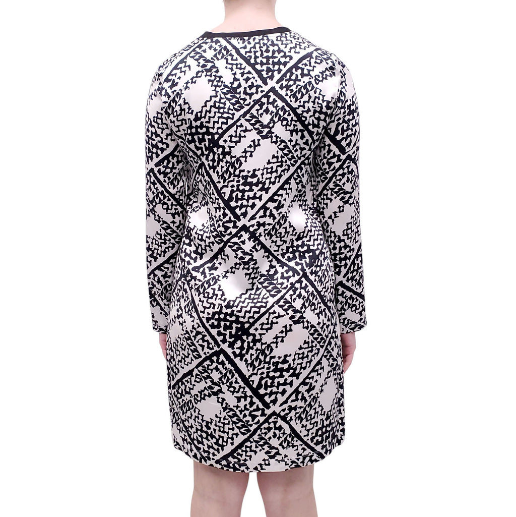 YVES SAINT LAURENT SILK WHITE AND BLACK PATTERNED DRESS - SIZE 36
