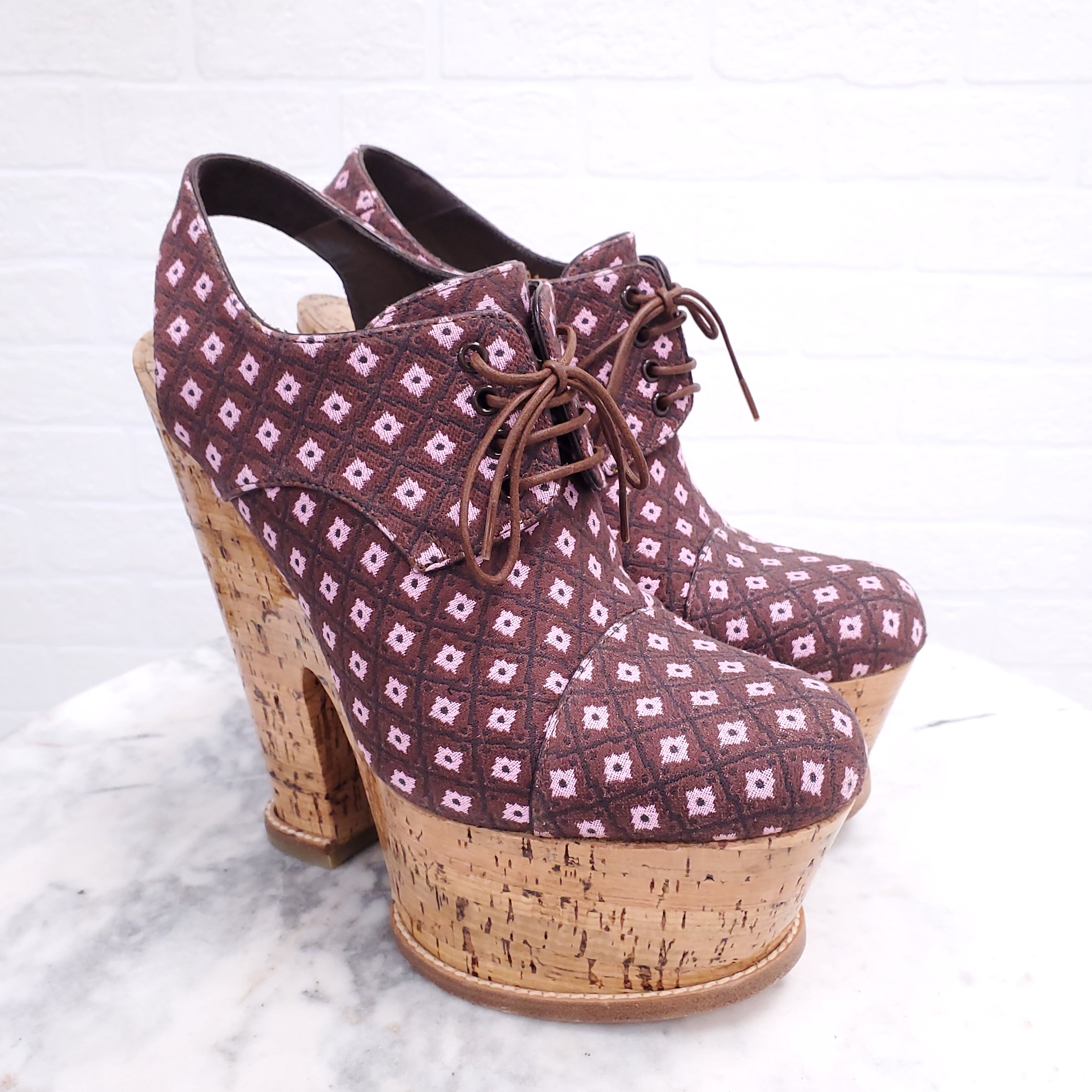LOUIS VUITTON PATTERNED CORK PLATFORMS - SIZE 37.5