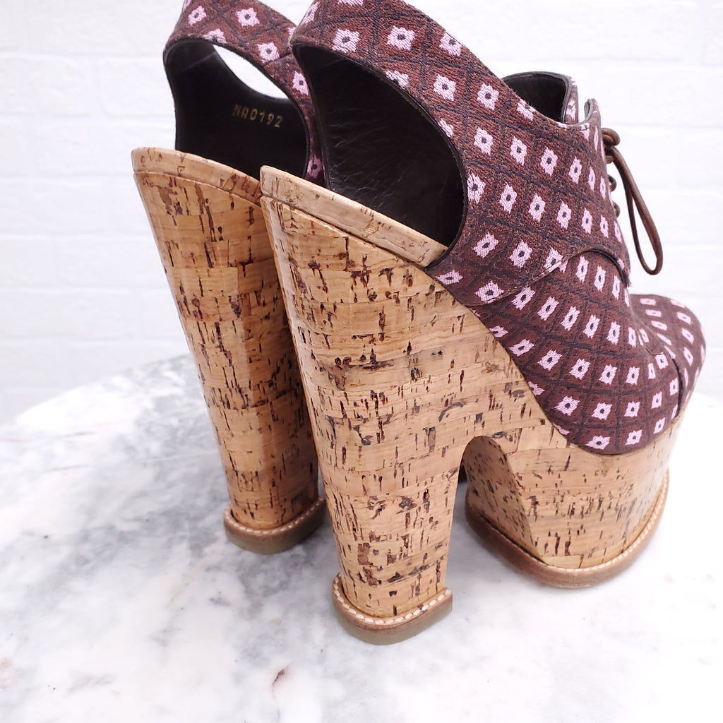 LOUIS VUITTON PATTERNED CORK PLATFORMS - SIZE 37.5